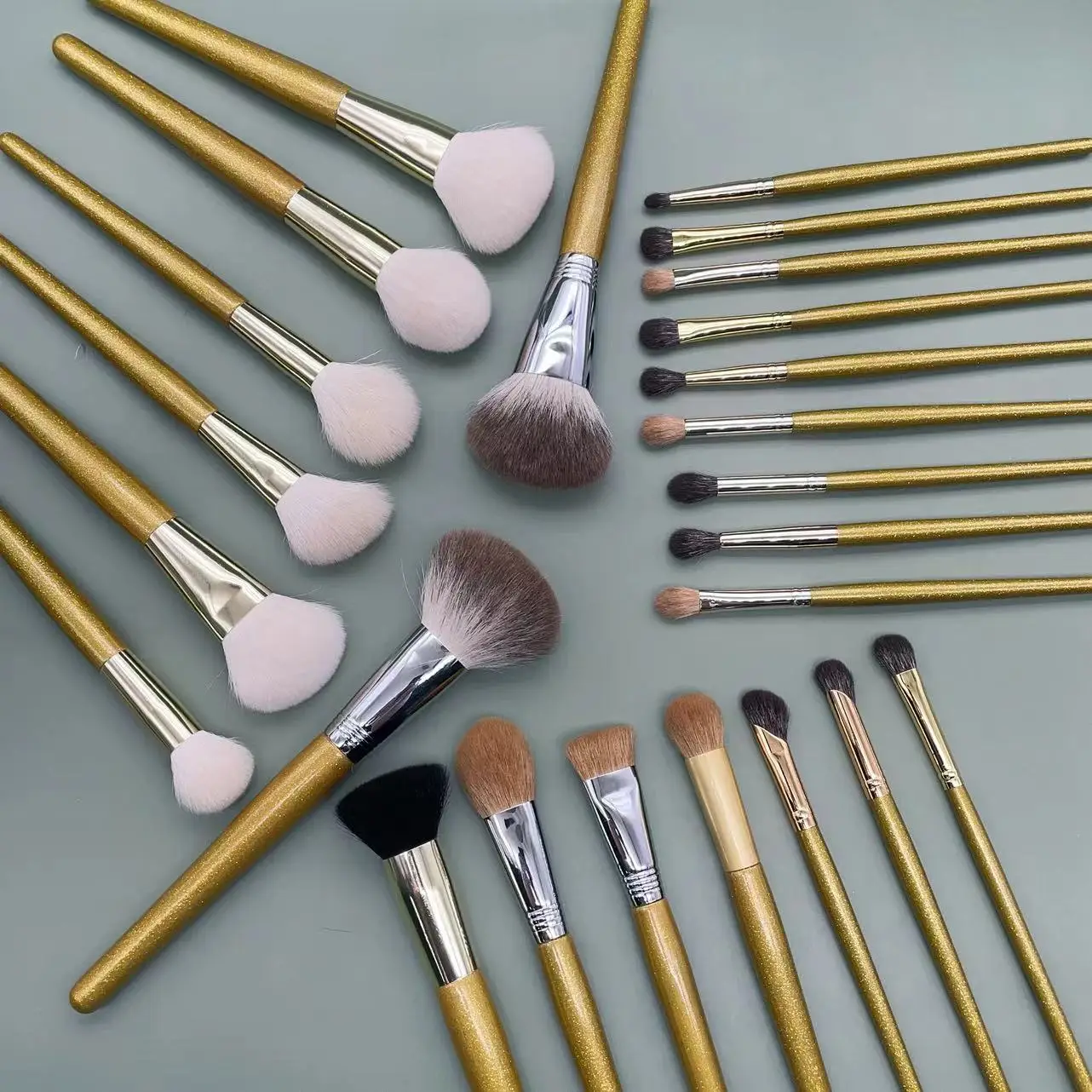 YRX 25pcs Premium Animal Hair Long Handle Makeup Tool Handmade Beauty Tools Custom Logo Brow Foundation Makeup Brushes Set