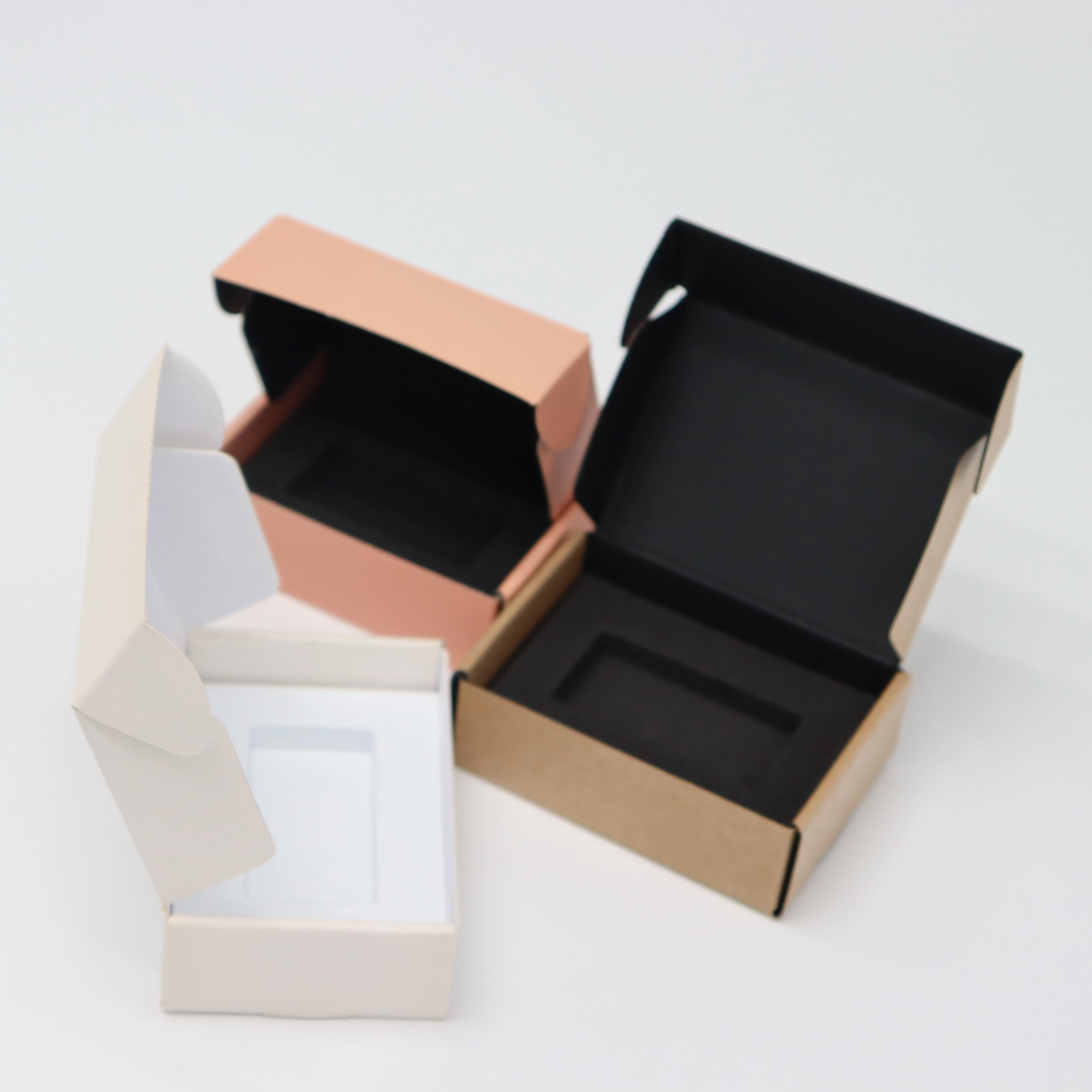 Simple and stylishCustom Logo Cardboard Folding Magnet Packaging Foldable  wholesale cardboard round carton paper cylinder