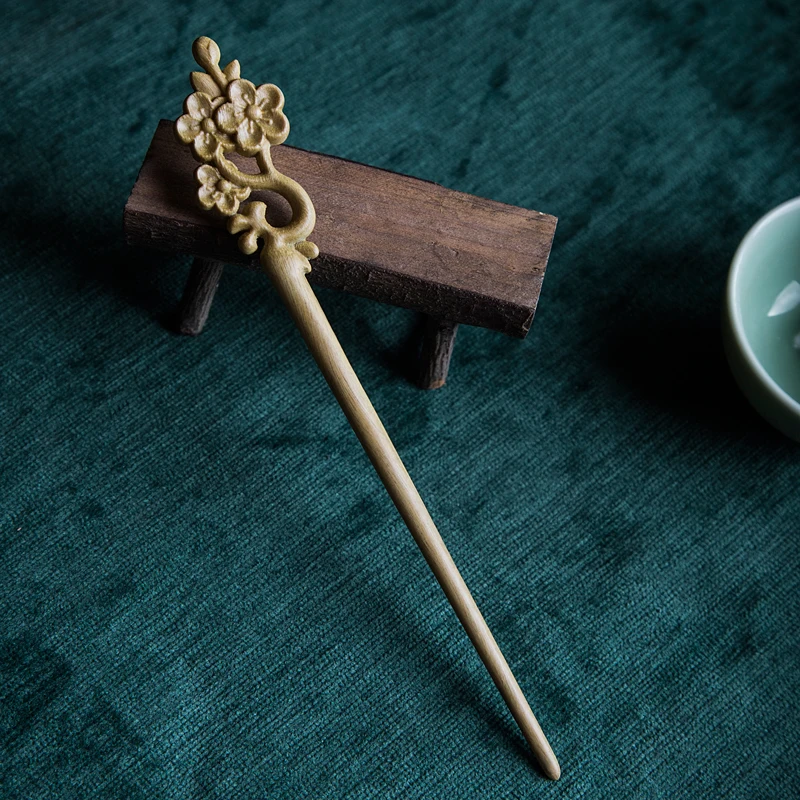 Chinese hair ornaments retro customized wooden products customized hairpin sandalwood carving