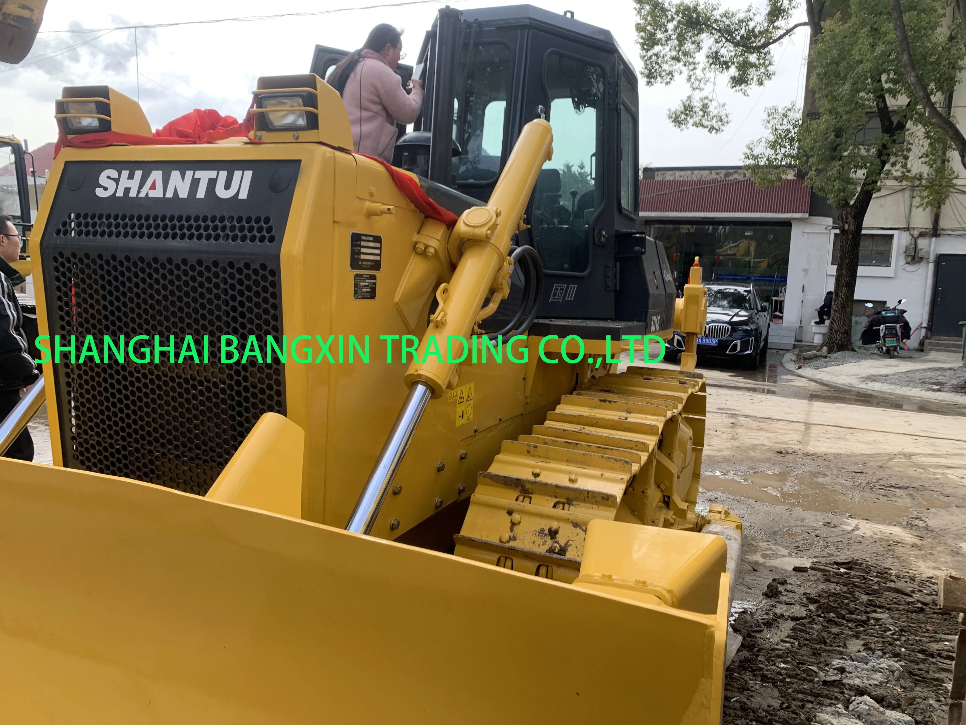 Высокое качество низкая цена использованный бульдозер Shantui SD16 для продажи