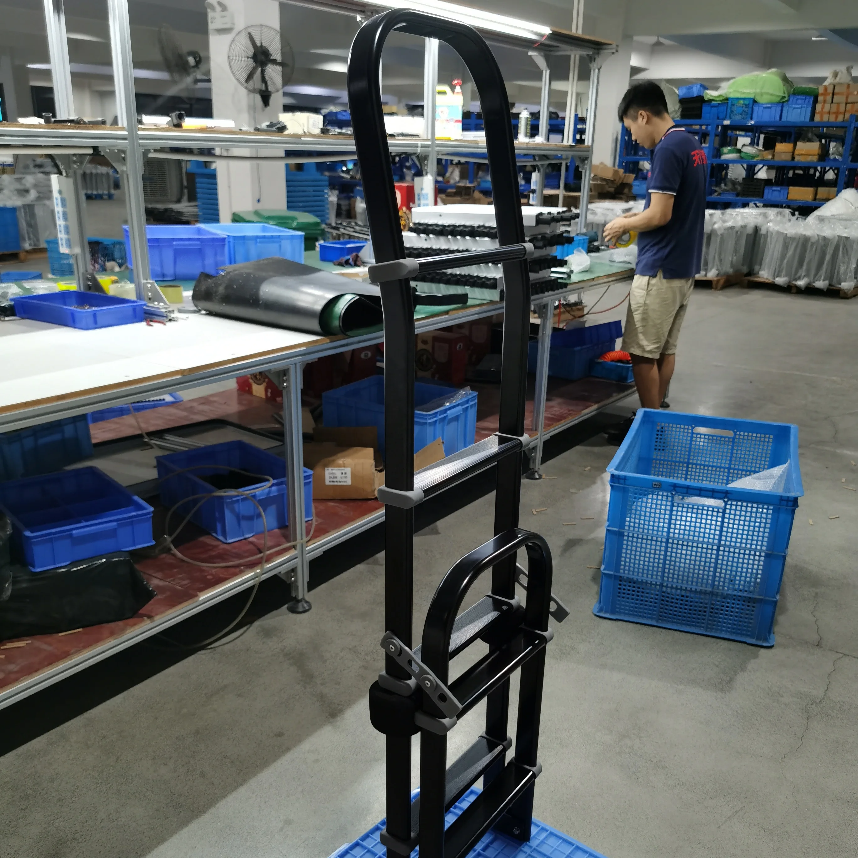HEYRV High Quality RV Accessories Black kit Towing External Ladder Aluminum Alloy Ladder Caravan Car Folding Rear Ladder