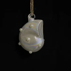 Wholesales Handpainted Ocean Xmas Ornament Glass Pearl White Sea Snail  Ornament Customized Glass Xmas Ornament