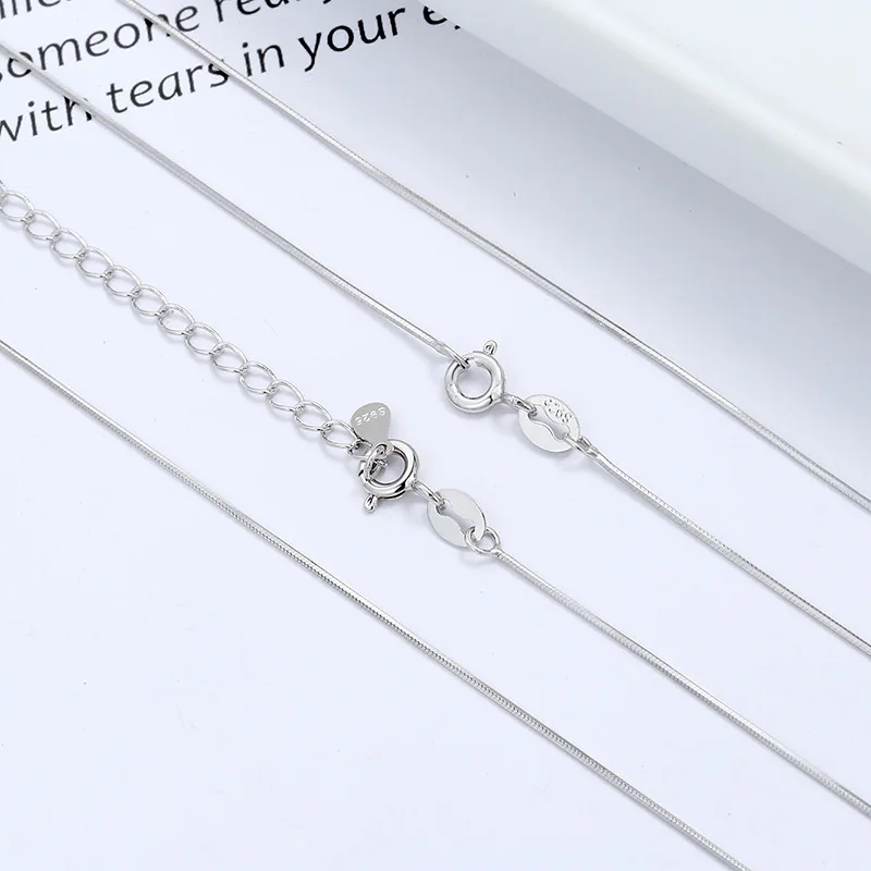 1 мм Простая цепочка из стерлингового серебра 925 пробы с платиновым змеиным плетением Позолоченная серебряная 18 карат ожерелье