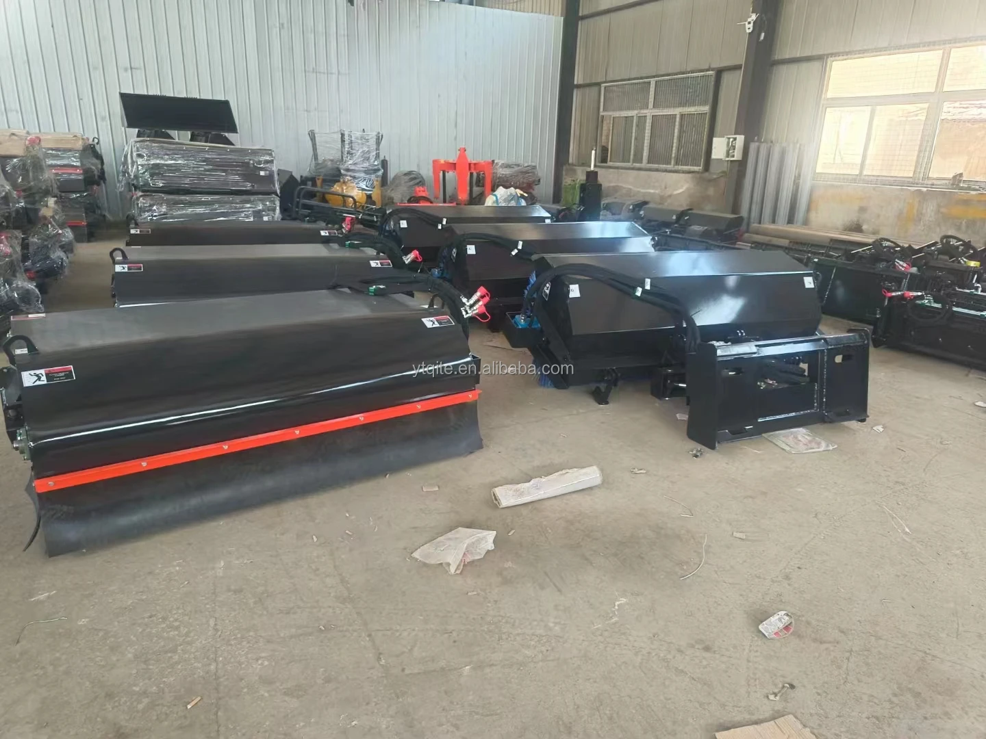 Road sweeper hydraulic sweeper attachments for mini skid steer loader