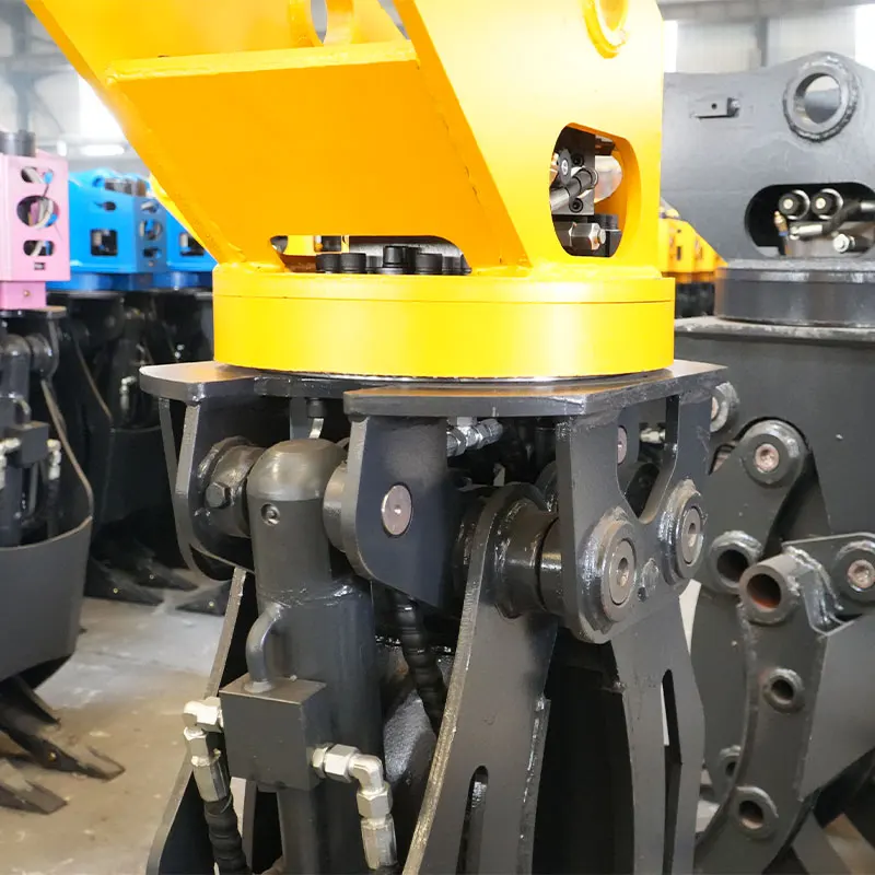 Hydraulic wood grabber for log loading and unloading flexible operation