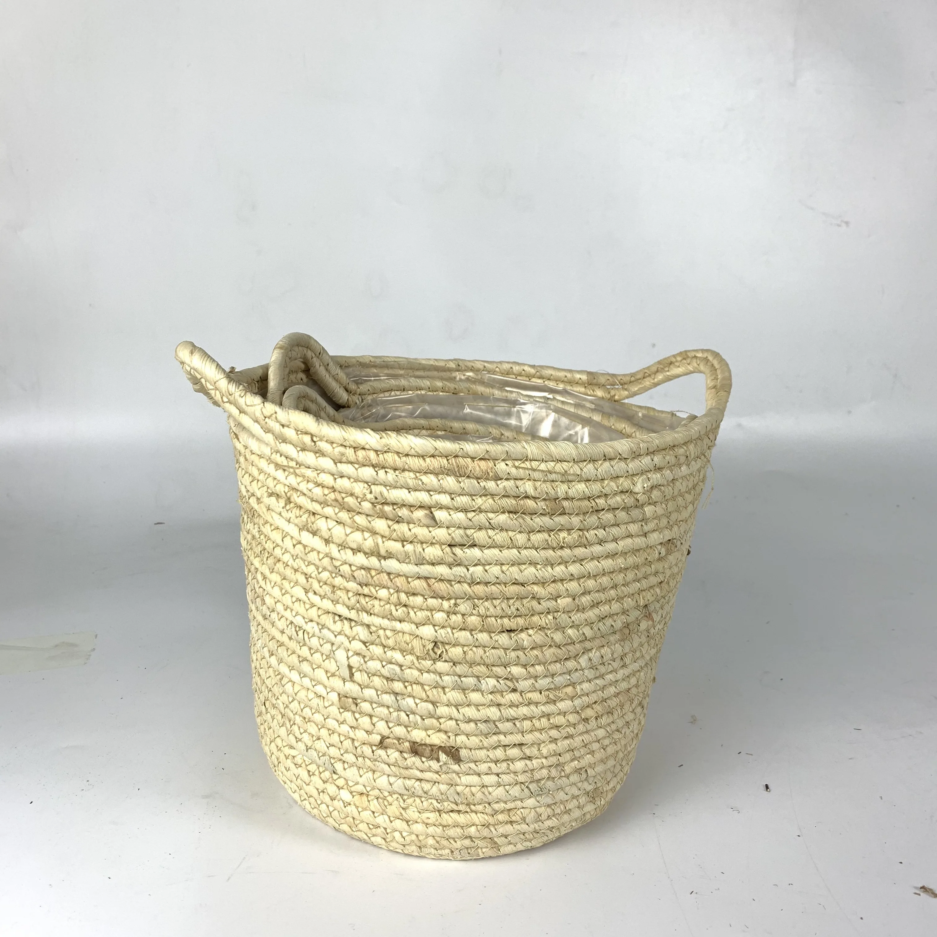 New design wholesale outdoor grass weaved baskets artificial plant flower pot for decoration