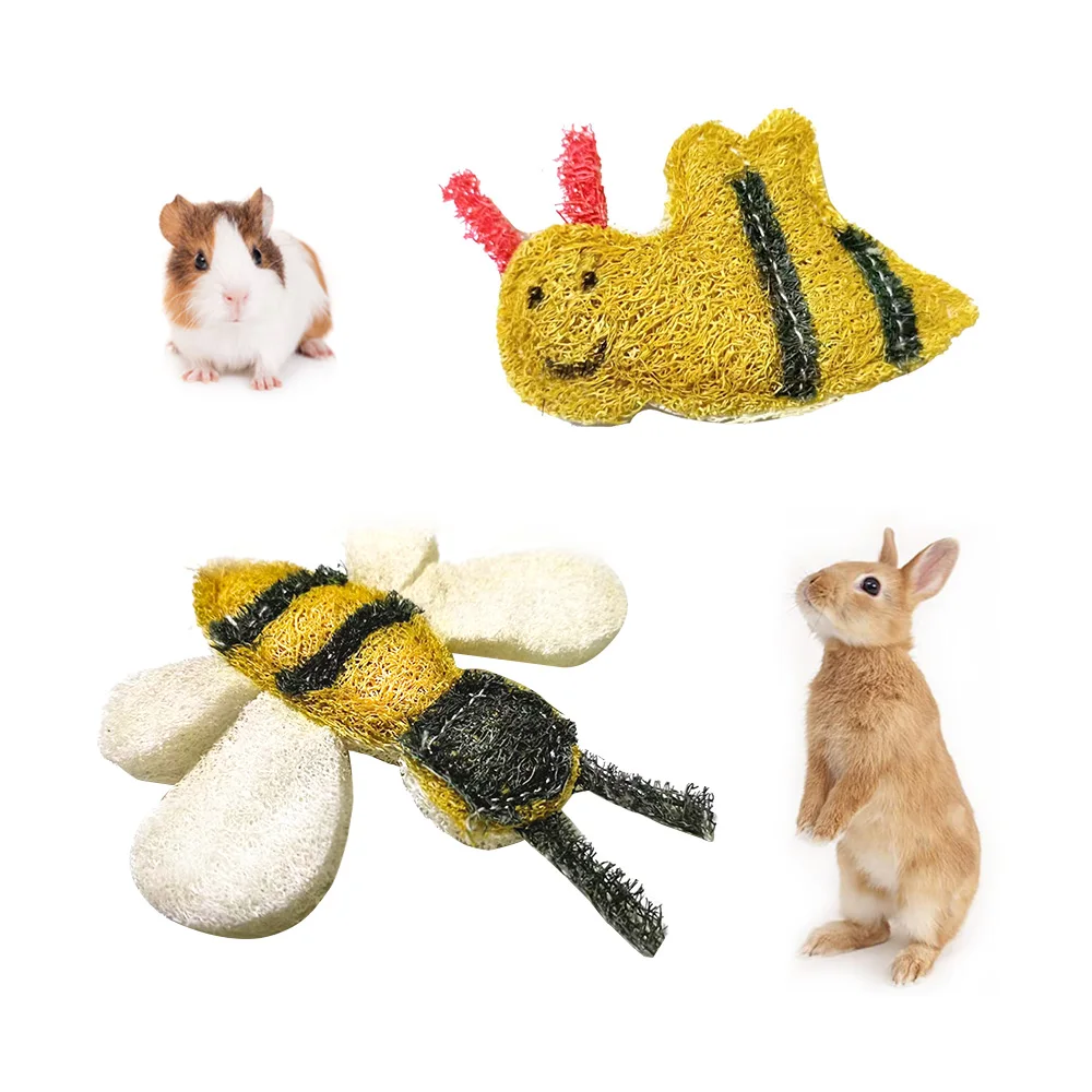 Factory Natural Loofah Colored Pet Rabbit Chew Toys Little Bee Bumblebee Shaped Hamster Chinchilla Chew Toys