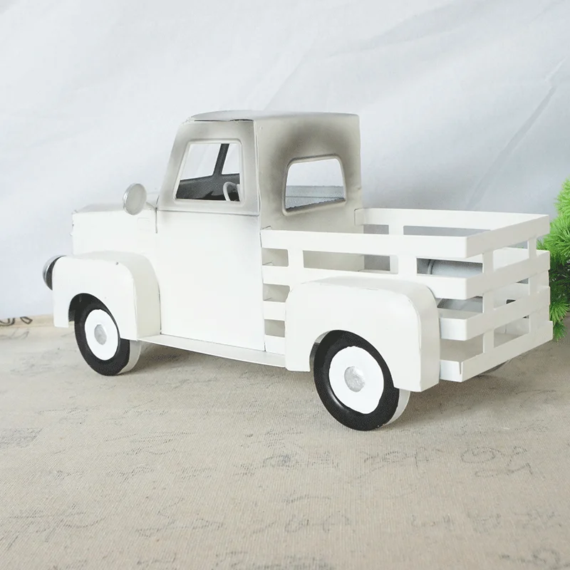 2023 New Design Metal Model Handmade Red Vintage Truck Car Model Toy Desktop Christmas Decoration Gifts