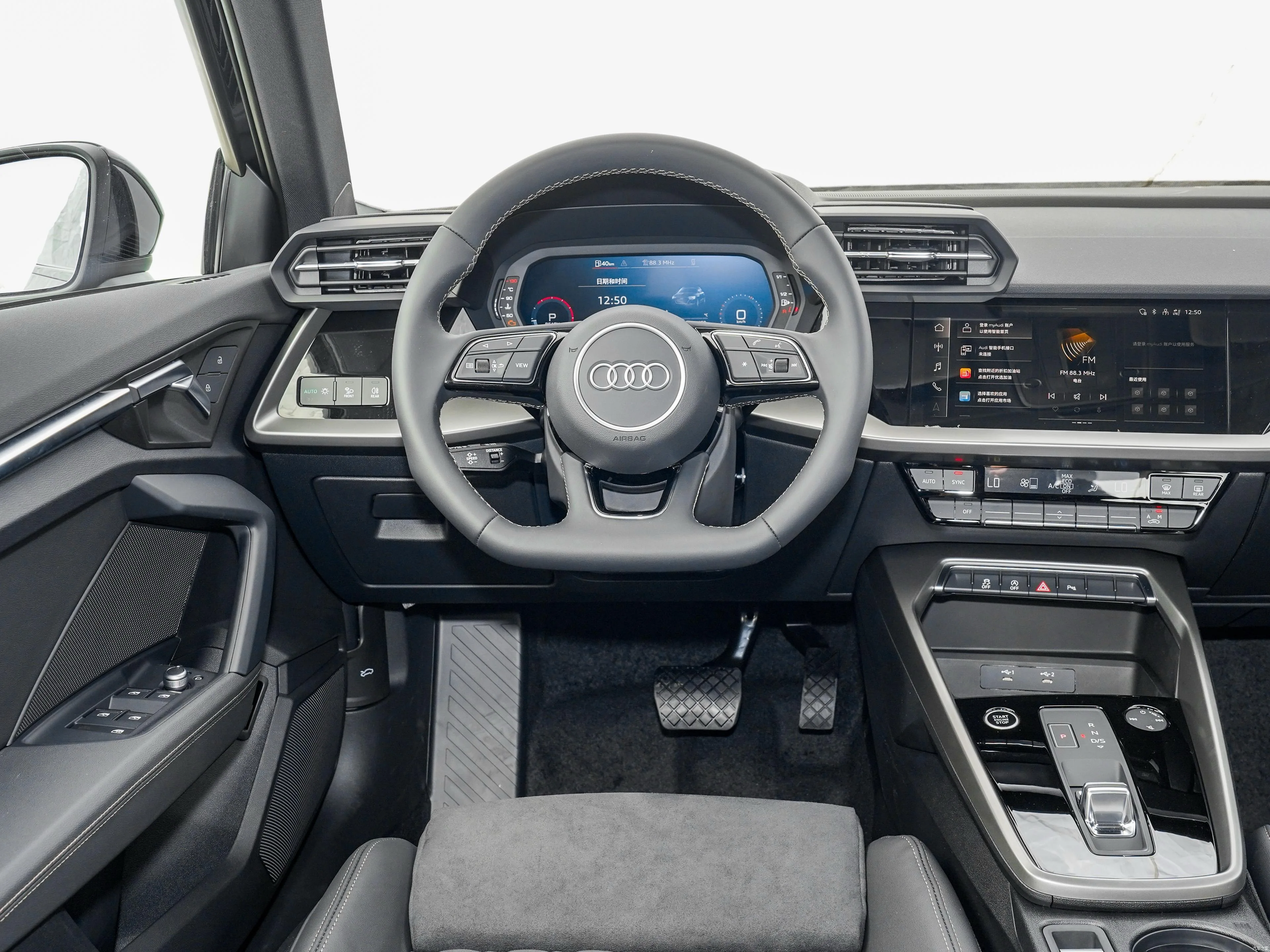 2024 Быстрый автомобильный бензин Aodi A6l TFSI Европейский стандарт выбросов Vi автомобиль б/у R18 шина 4-дверный 5-местный седан