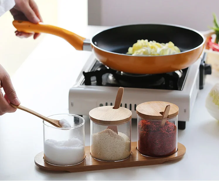 High borosilicate food small thing spice transparent clear glass storage jar set with wooden lid and bamboo spoon
