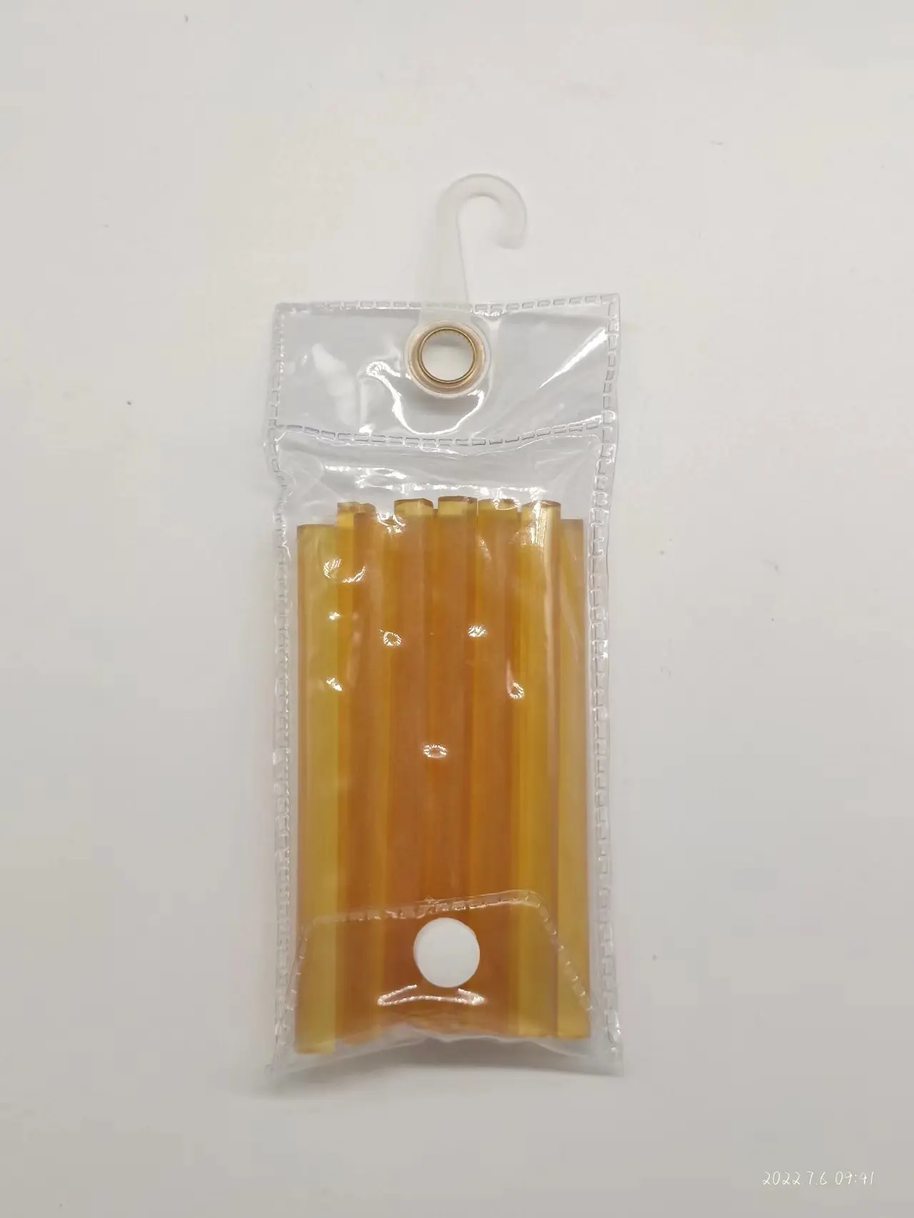 The Italy strong glue stick for  Pre-bonded Keratin Hair Extensions