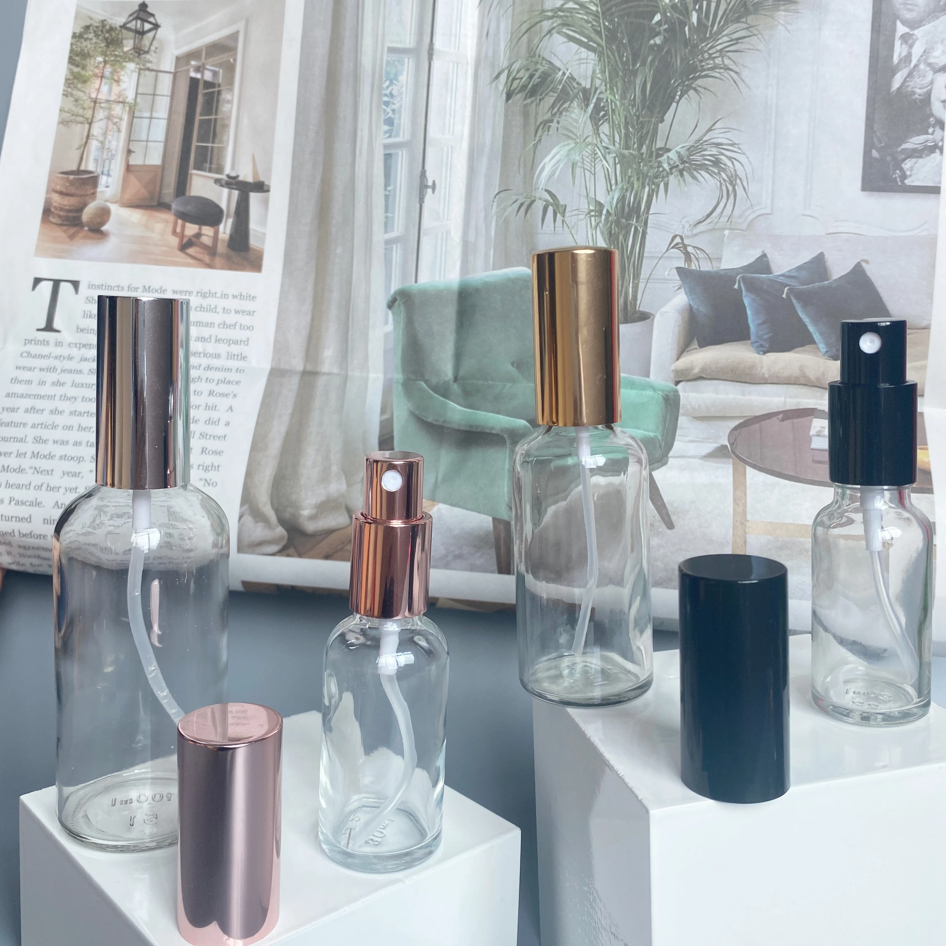 Wholesale customized 100 ml empty clear glass room mist spray bottle