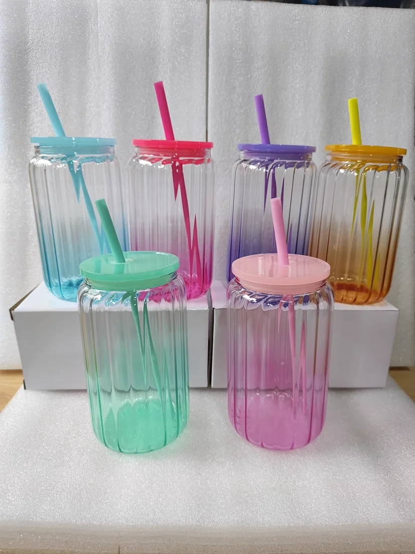 BPA free 16oz Sublimation wavy configuration jelly Glass Beer Can transparent clear gradient glass cup with colored plastic lid