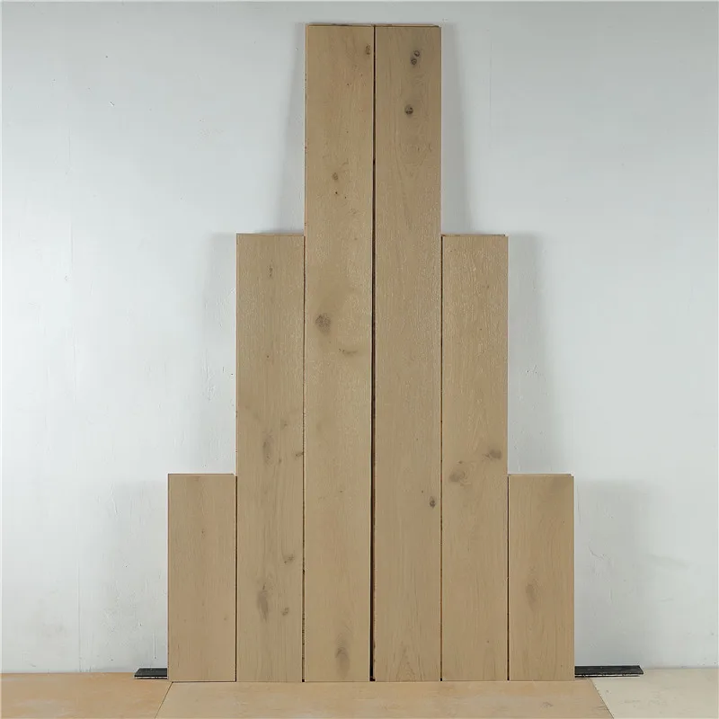 New Color Engineered Timber Oak Flooring White Brushed Parquet Oak Solid Hard Wood Flooring Fumed Hardwood Oak Flooring indoor