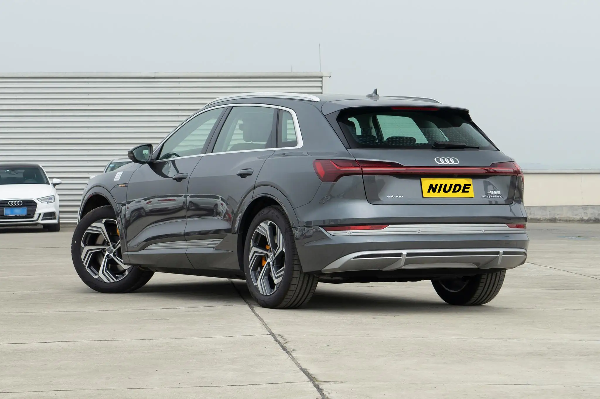 Wholesales Price 2021 E-tron Quattro 0km Second Electric Used Cars In Germany For Export