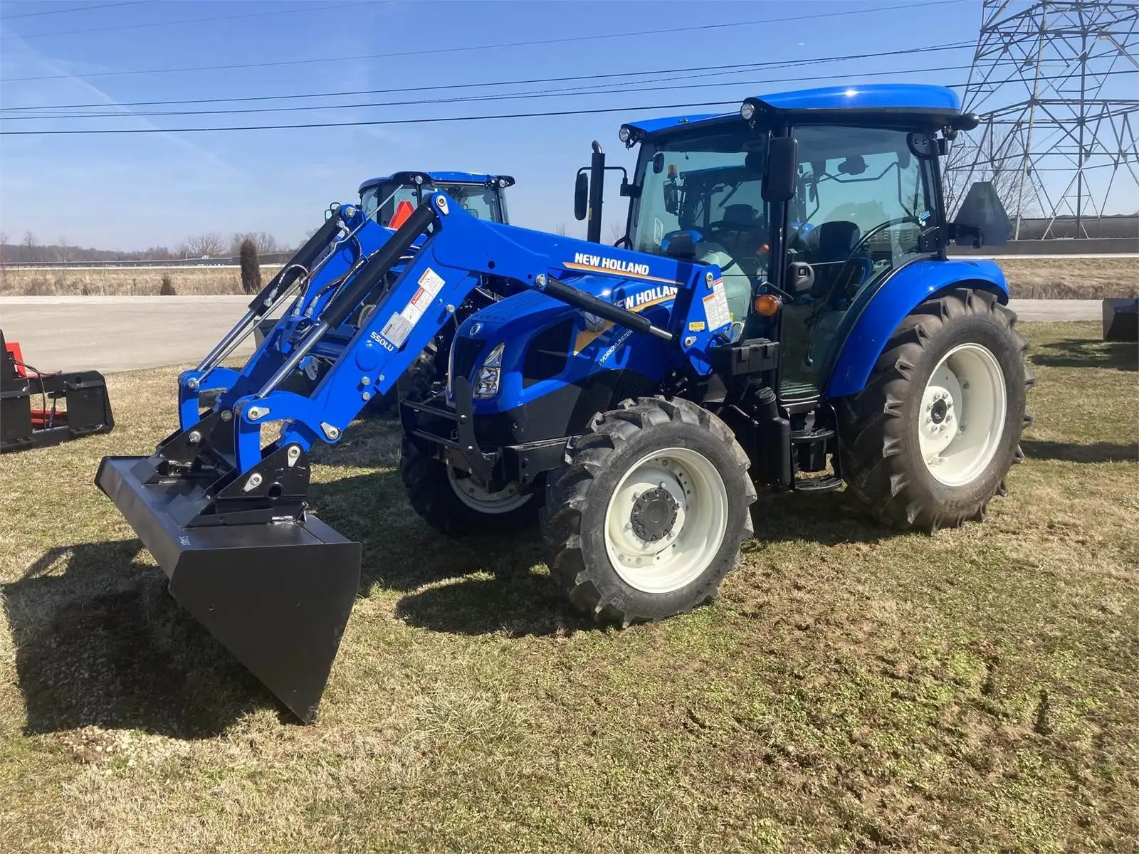 Quality 3032 110hp 4X4WD with cabin tractors for agriculture tractor in second hand And New holland Excel 8010used tractor for s