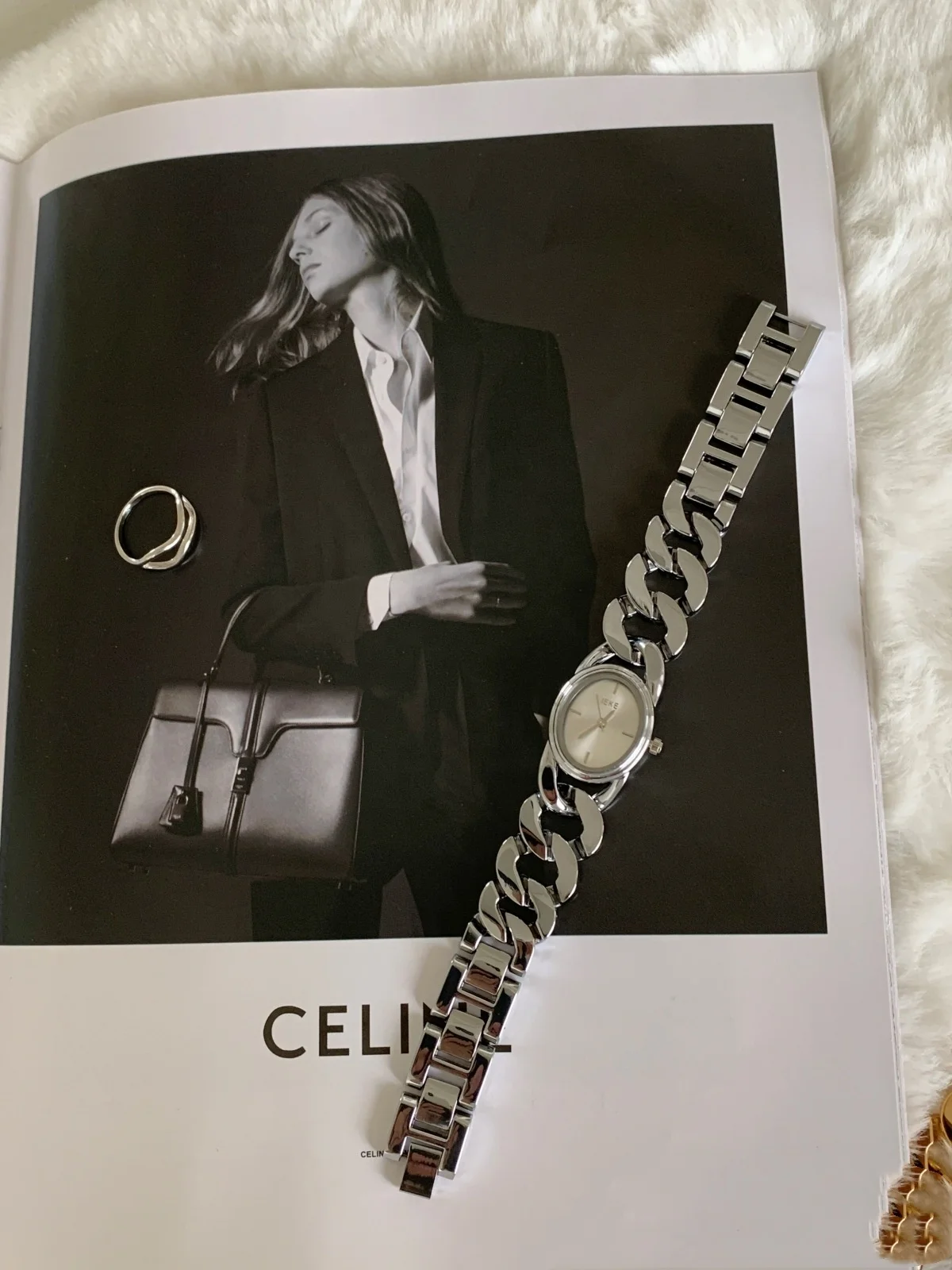 Vintage Retro Maldives blue oval dainty delicate exquisite  dial Vintage business woman office student wrist watch quartz