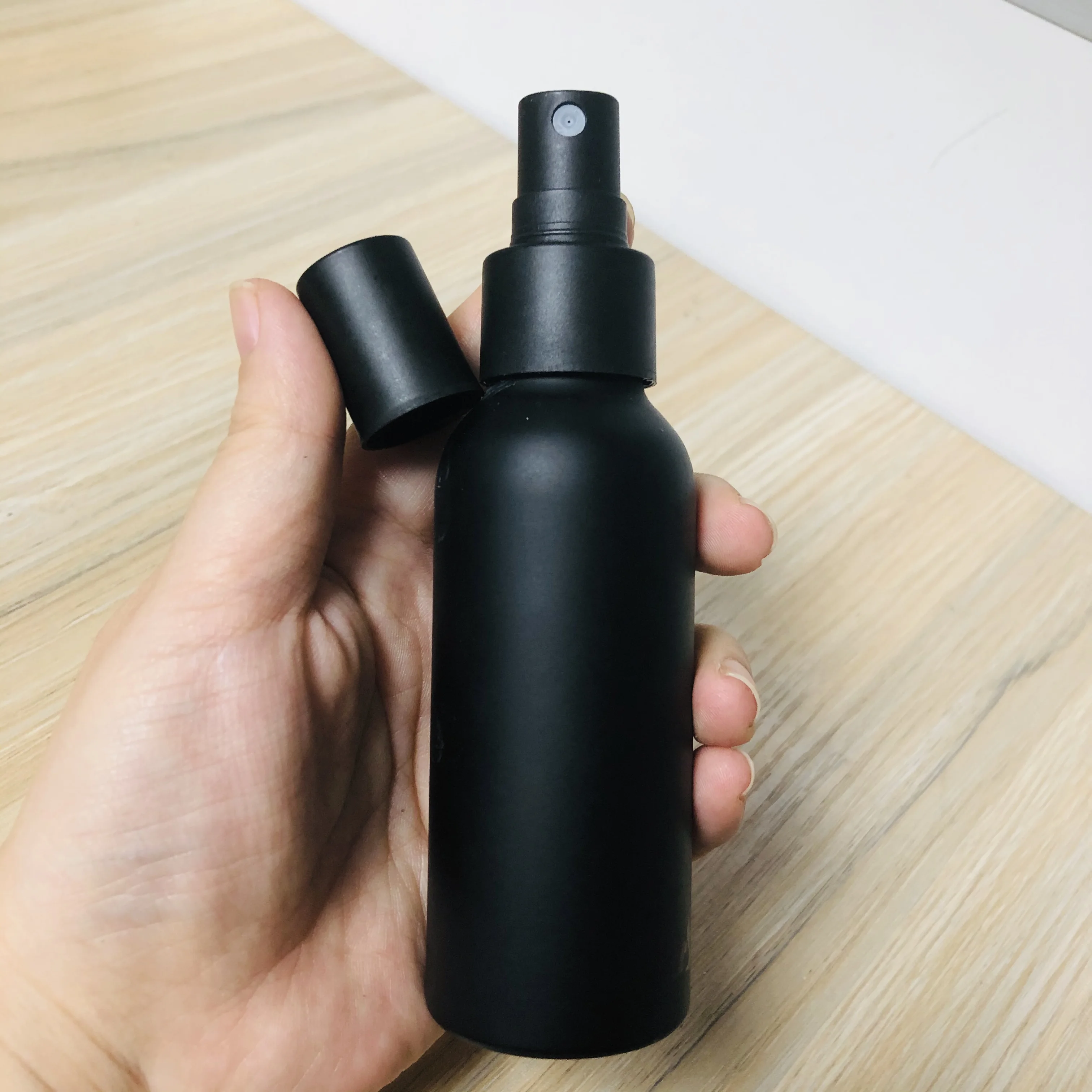 Matte black 100ml 250ml 500ml  aluminum bottle with mist spray  pump