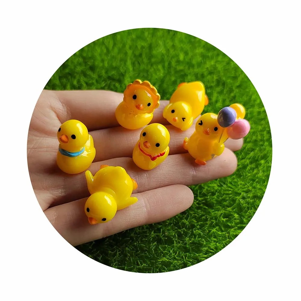100Pcs/Lot 16*24MM Mini Resin Yellow Ducks Miniature Figures Fairy Garden Landscape Doll House Cake Decoration Ornaments