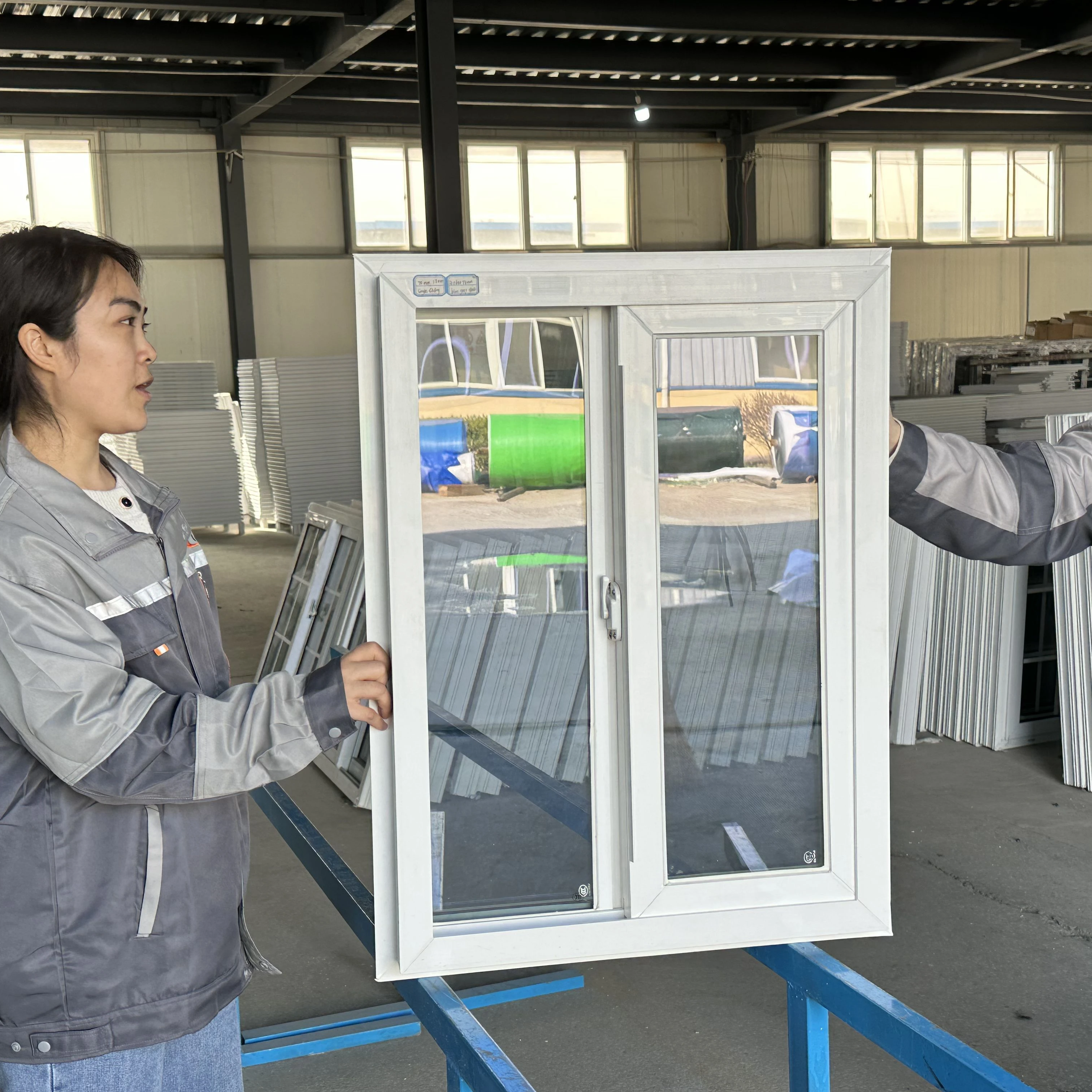 Design Grille Large Glass American Style Grill Design Black Frame PVC European Sliding Series 62 Security Glass Windows Doors Ki