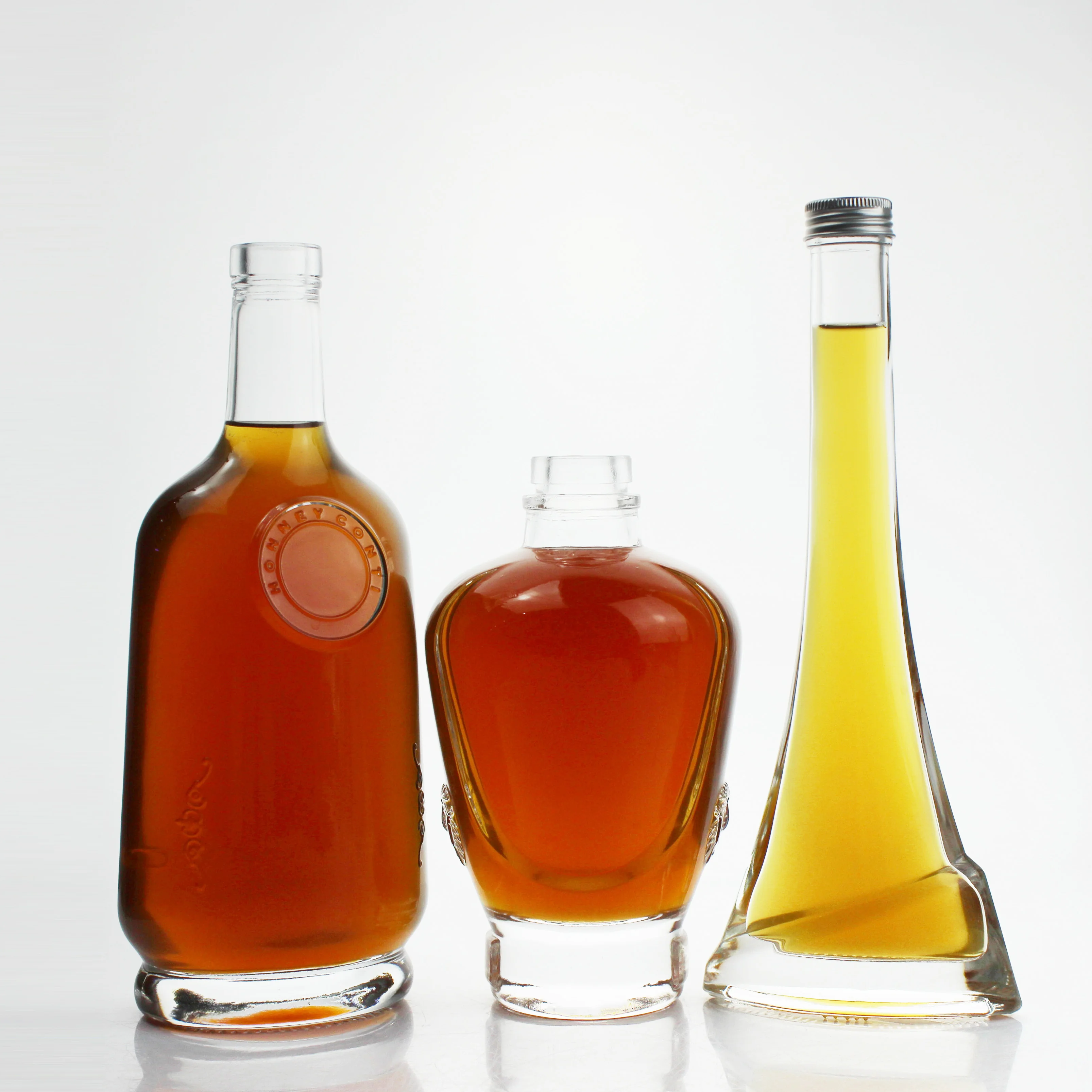 Wholesale Glass Wine Liquor Bottle Glass Brandy Gin Rum Tequila Vodka Spirits Bottle With Lid