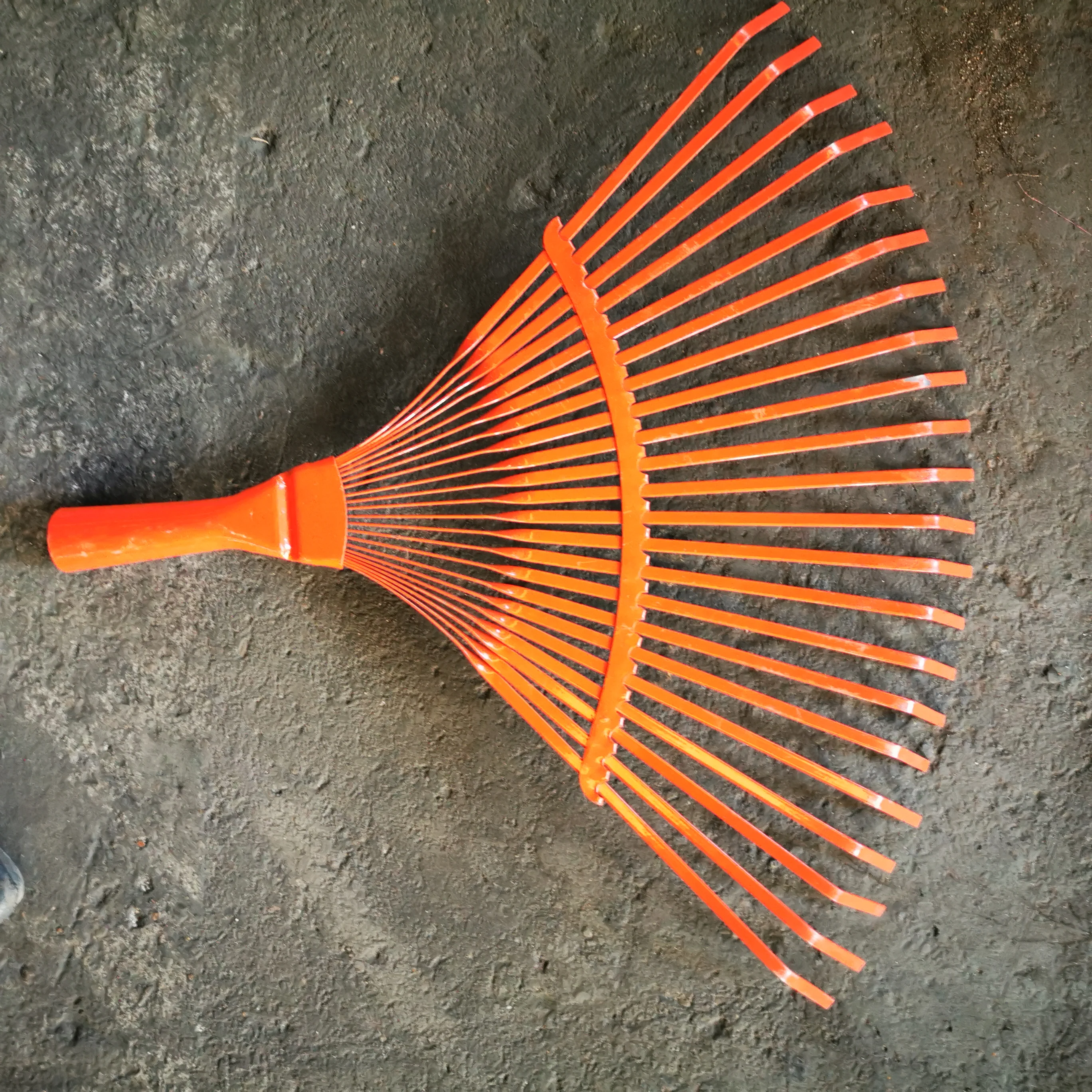 Таншань производит стальные луковые грабли с ручкой для рынка Америка