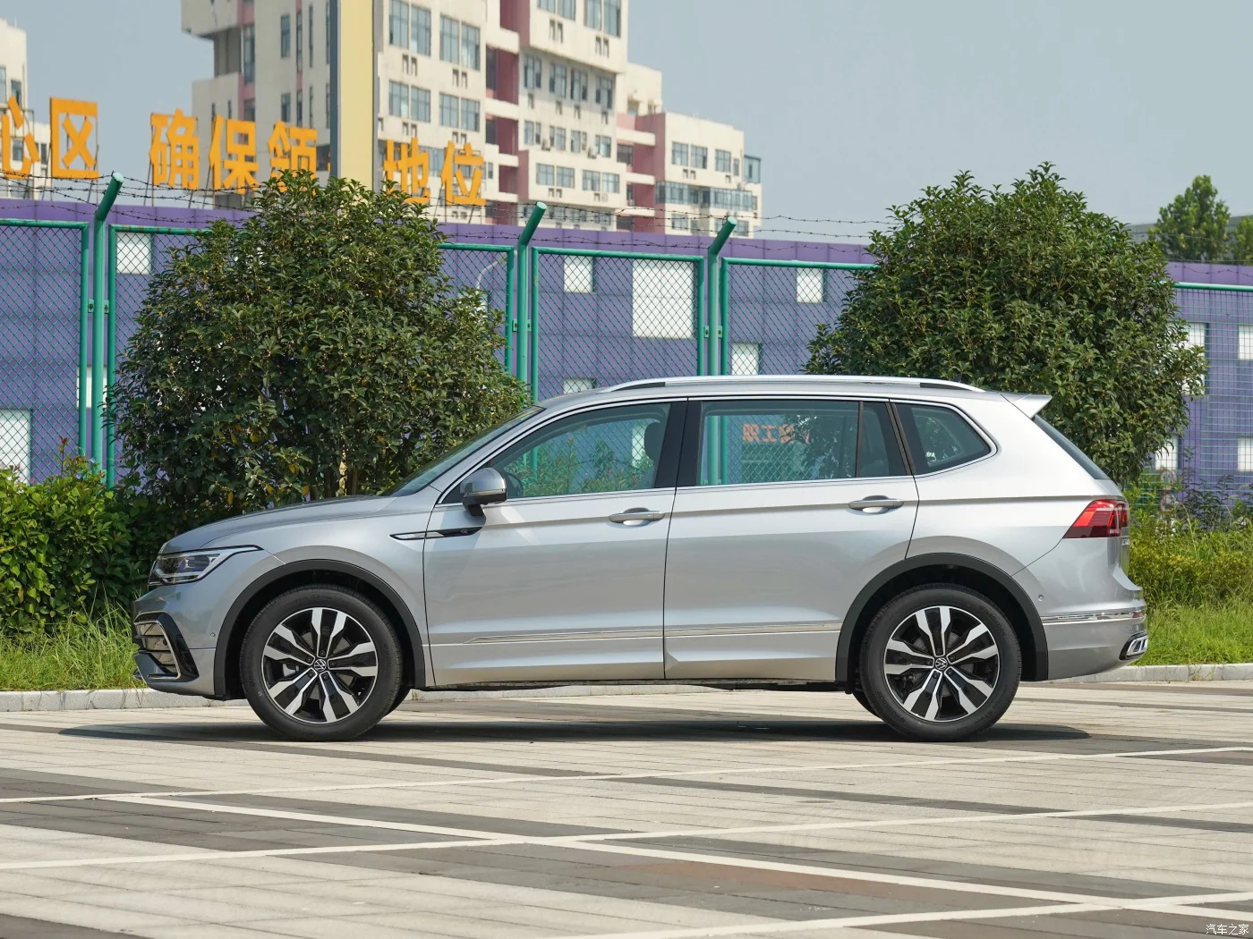 2023 IN STOCK GASOLINE CAR VOLKSWAGEN BRAND TIGUAN L 4WD 7-SEAT 380T R-LINE FLAGSHIP EDITION FOR SALE