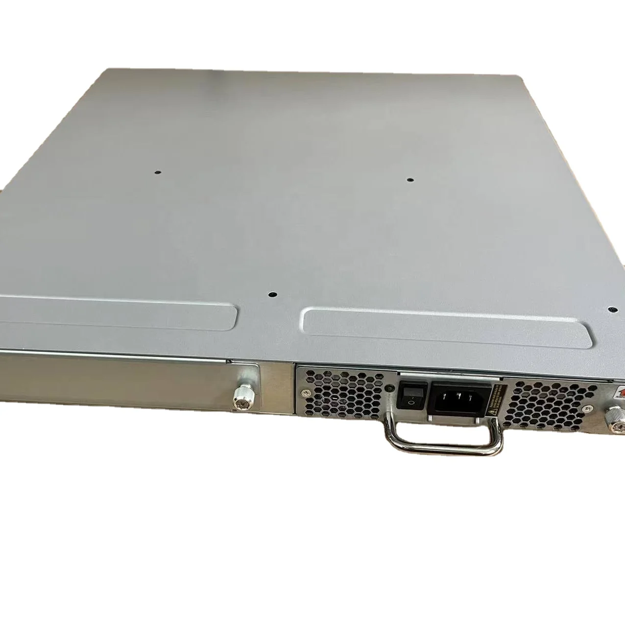 Dell EMC DS-6610 / Brocade G610 24-Port 32Gb Fibre Channel SAN Switch