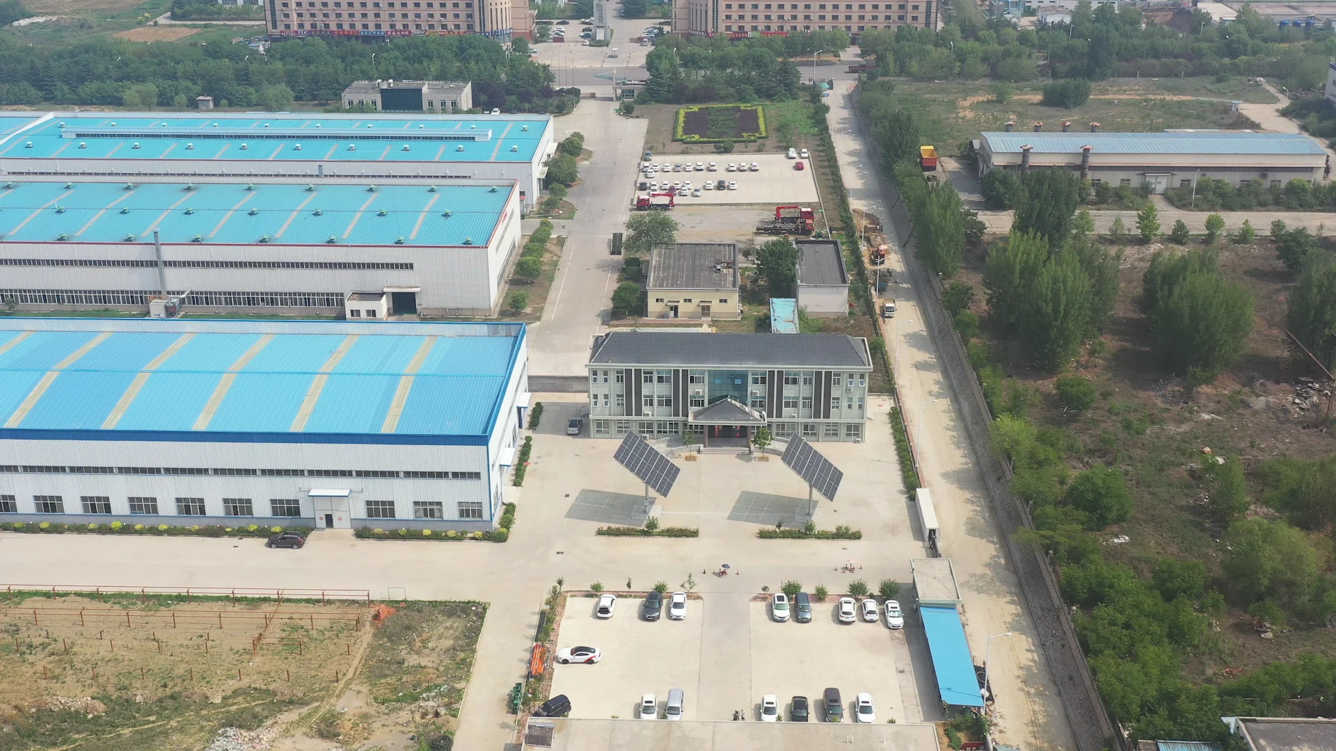 Hot selling 12KW photovoltaic dual axis tracking system efficient power generation made in China