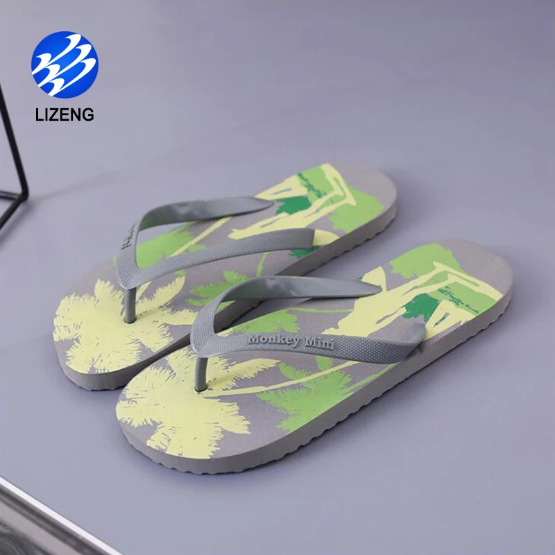 
Rubber Sole PVC Flat Feature Man Slippers With Graphic Printed 