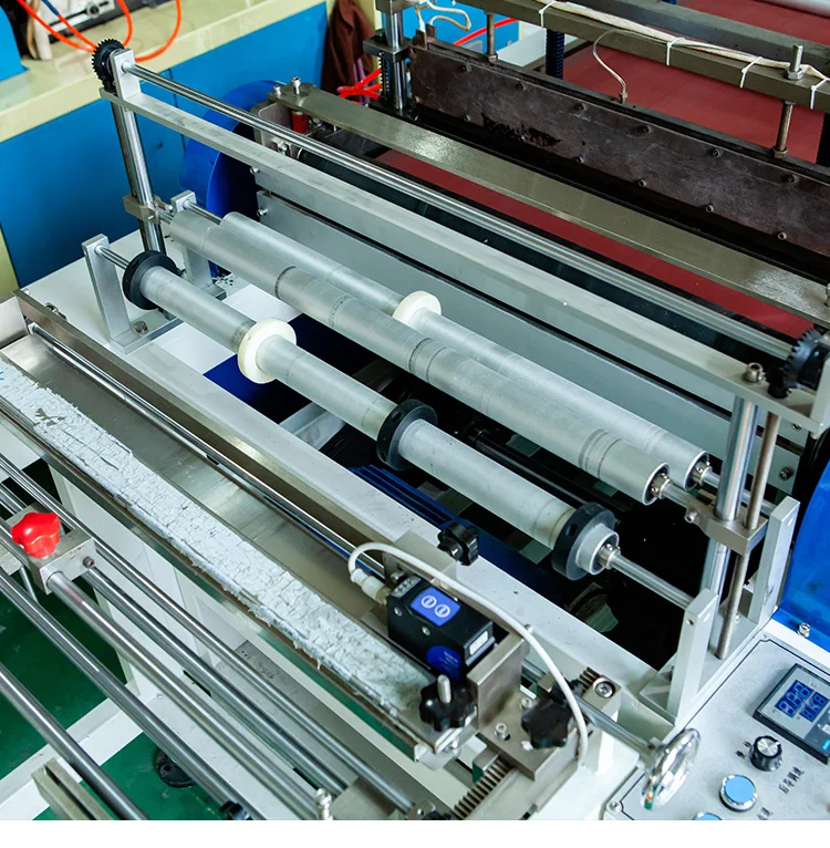 Пользовательская автоматическая машина для производства полиэтиленовых пленок LDPE PP на застежке