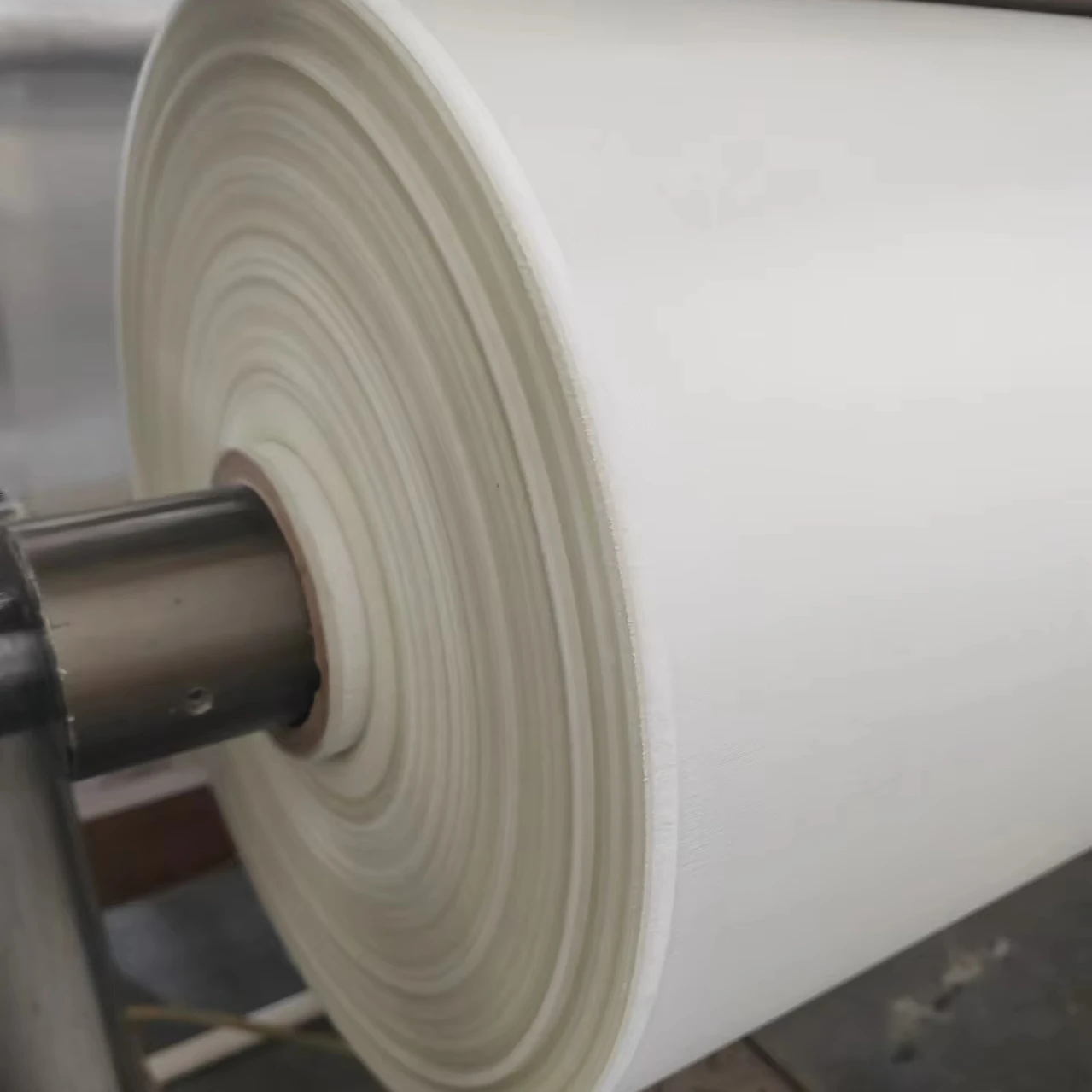 EW100A Plain Weave Aluminum Foil Laminated Glass Fiber Fabric 2116 Tent Poles Other Fiberglass Products Coated Cutting Welding