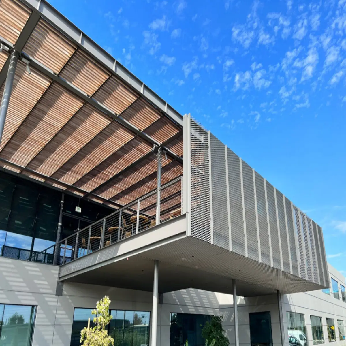External Cladding Curtain Wall Facade Panels Expanded Metal Mesh Panels Sunlight Proof