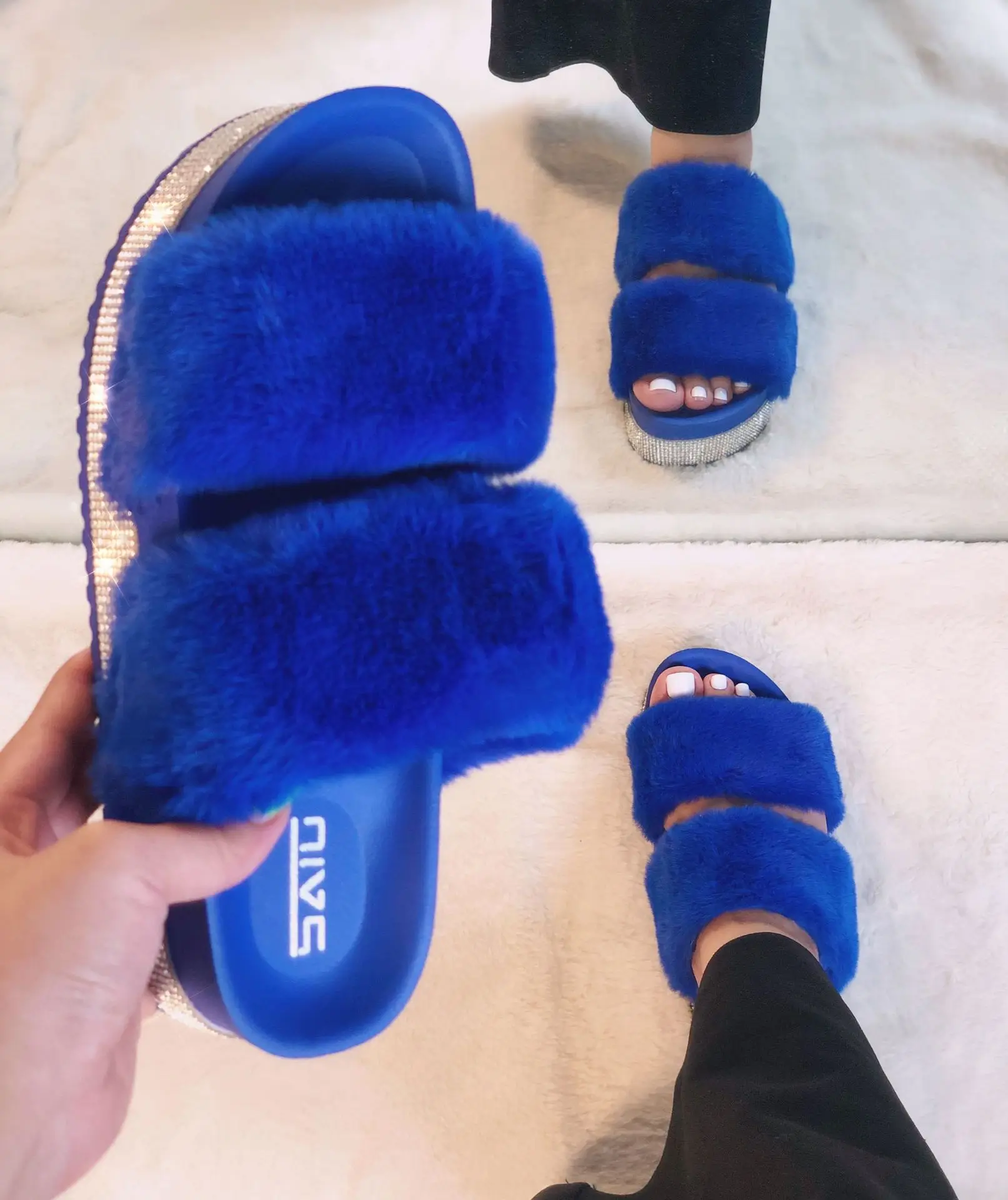 New design Fluffy slippers Fur slides for ladies Summer pvc slippers for women fox fur slippers