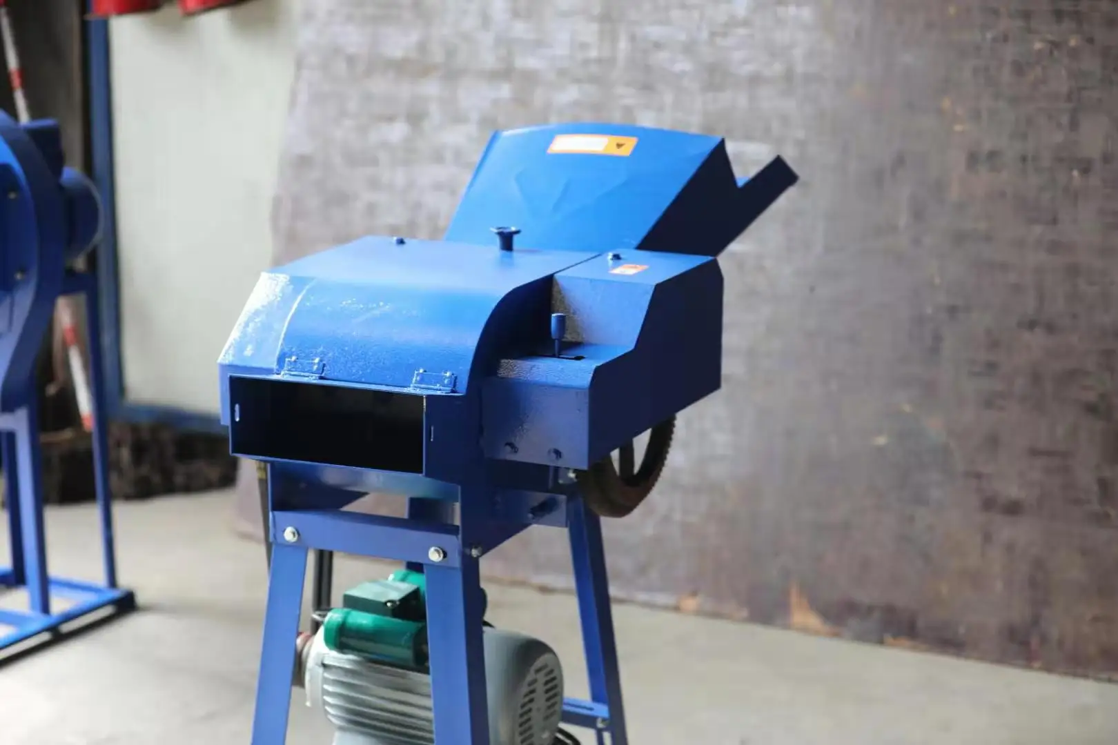 
Multifunctional Hay Grass Straw Chaff Cutter / Animal Feed Grass Chopper 