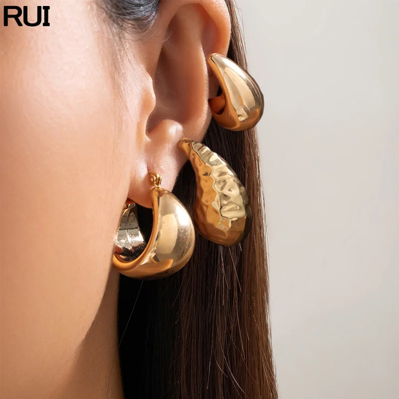 Ladies Party Gifts New Simple Comma Water Drop Shape Stud Earrings for Women Gold Color Smooth Chunky Piercing Earrings Jewelry