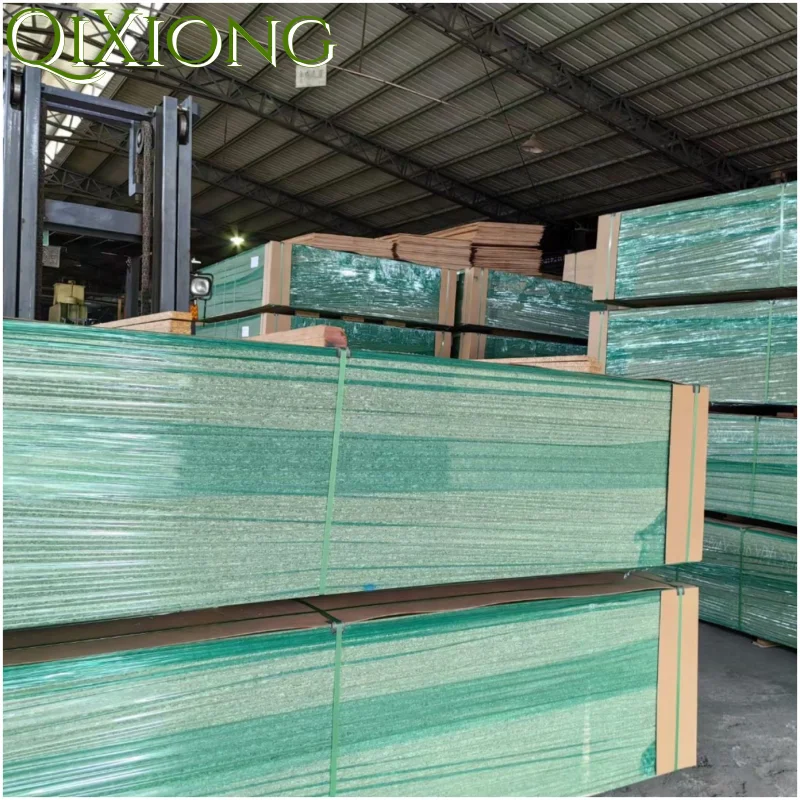 QIXIONG 2023 Green Color 15mm 18mm E1 Grade HMR MDF UV Melamine Mdf For Kitchen Cabinet