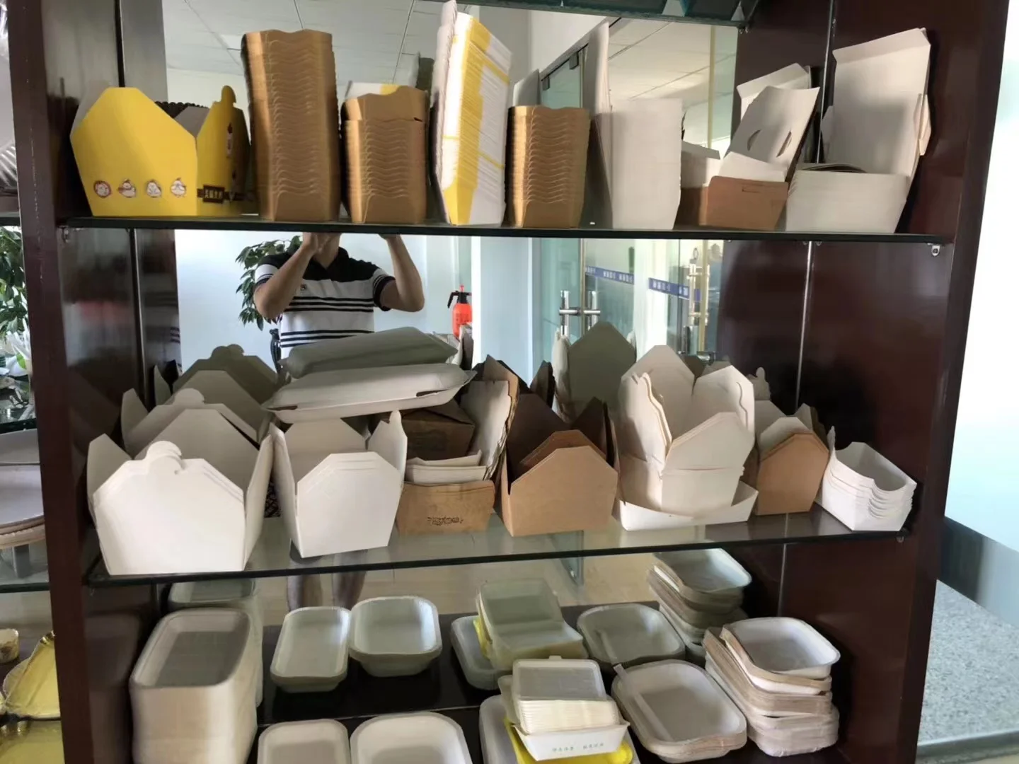 Автоматическая машина коробки по монтажу с резиновыми полосками продается LJZHJ-800