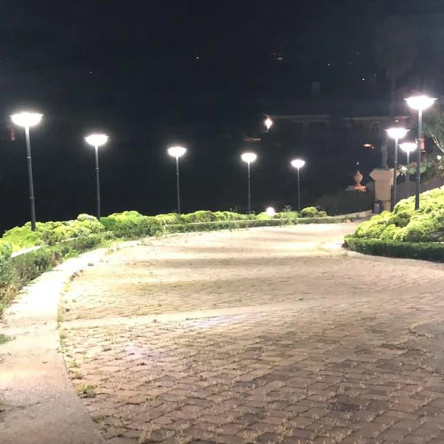 All In One Energy Saving 20W 30W 50W  UFO Integrated Solar Street Garden Light