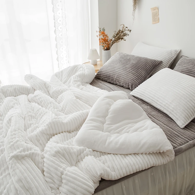 winter luxury quilt comforter bedding sets for bedroom