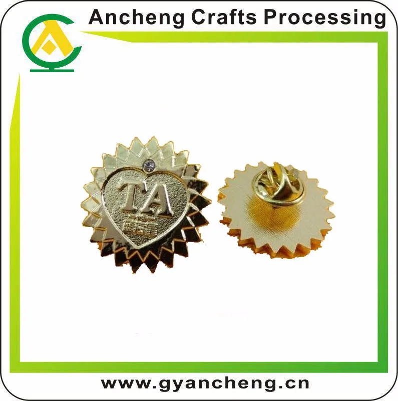 Модный заводской прямой пользовательский мягкий эмалированный щит имя значки/жесткий лацкан заколка металлический