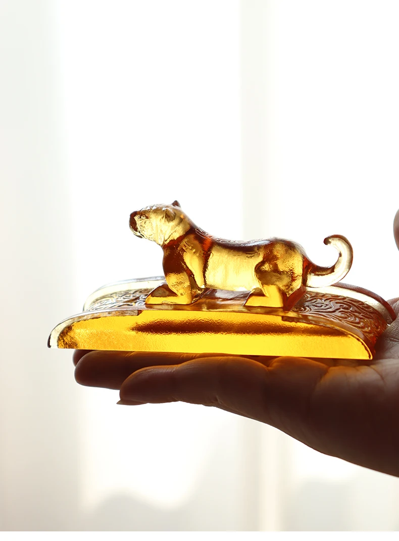 Customize Handmade Crystal  Glass tiger  figurine Study for Home & Office Decoration