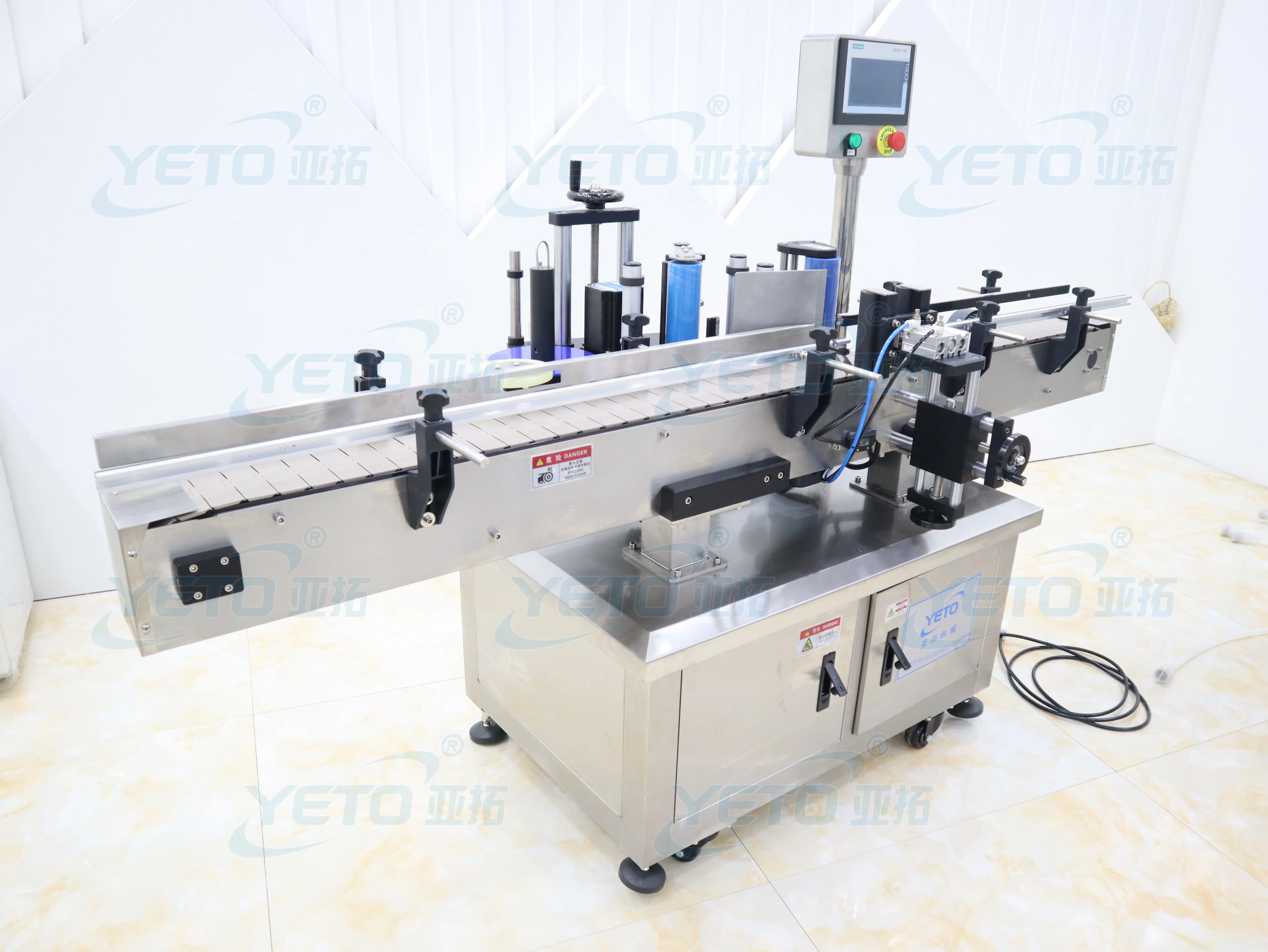 YETO-High Speed Industrial Automatic Labeling Machine Round Bottle Drinks Beverage Bottle Labeller Adhesive Sticker Wine Bottle