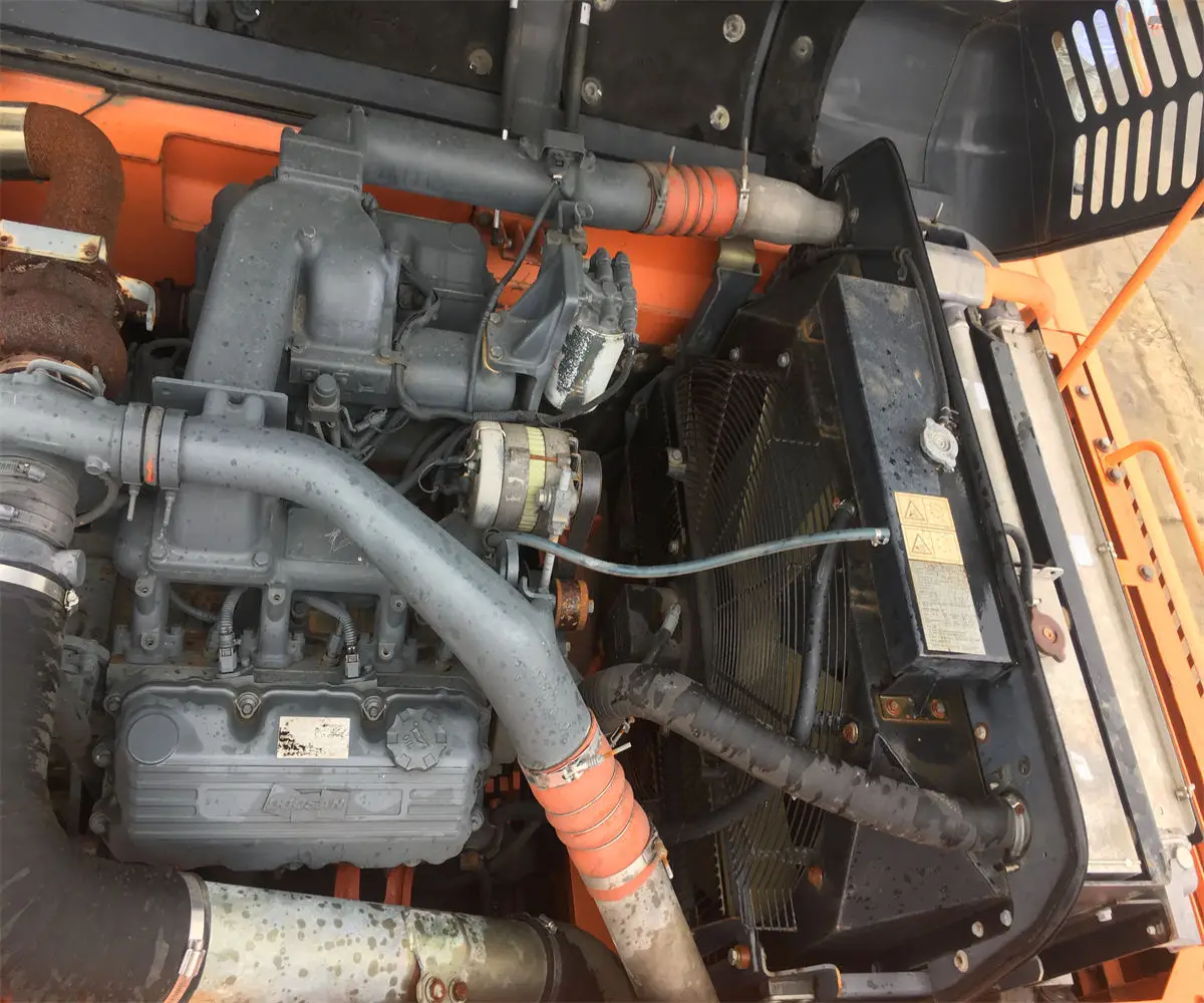 Used Doosan DX225LC DX300 DX500LC Excavators Korea Origin Doosan Wheel Excavator dh150w-7 dh140w-7 dh130wv R210W EX160WD EX100WD