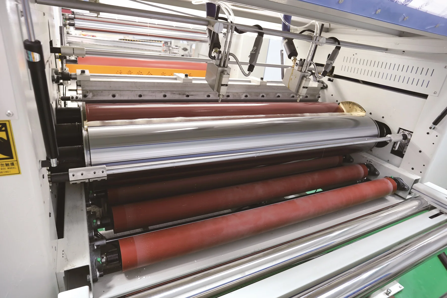 Competitive Price Excellent Performance For Ceiling, Cabinet, Door  Pur Hot Melt Glue PVC Laminate Machine