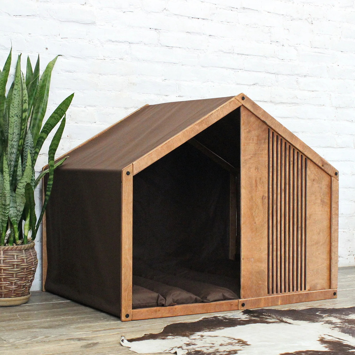 Customized Solid Wood Indoor Wooden Dog House Cheap Pet Dog Home Wood Dog House Bed