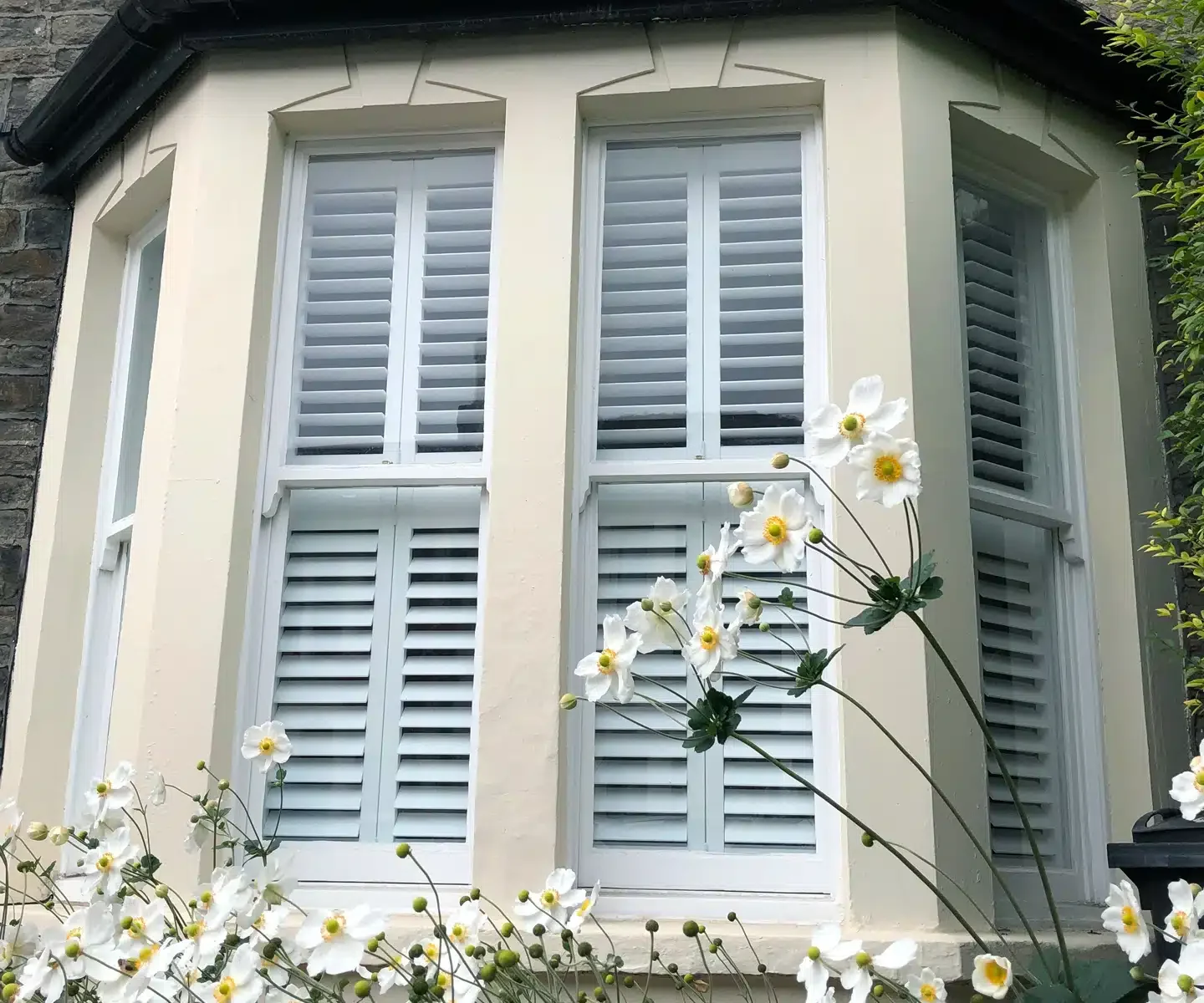 Modern Design Bay Window Roman Curtain Rod Hotel Decor Ceiling Aluminium Curtain Round Pole Hotel Windows
