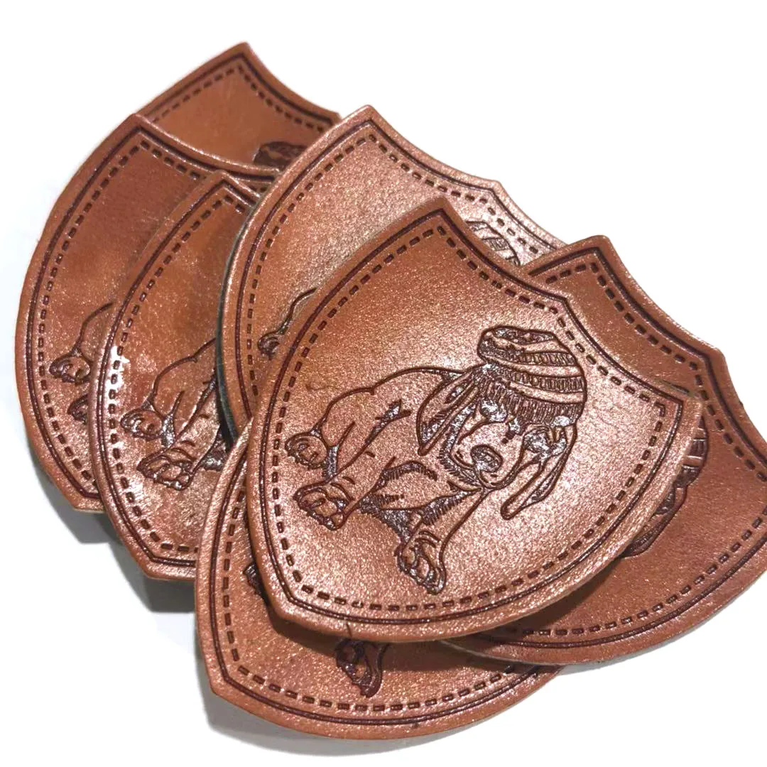 Высококачественная кожаная нашивка с логотипом под заказ для одежды и багажа