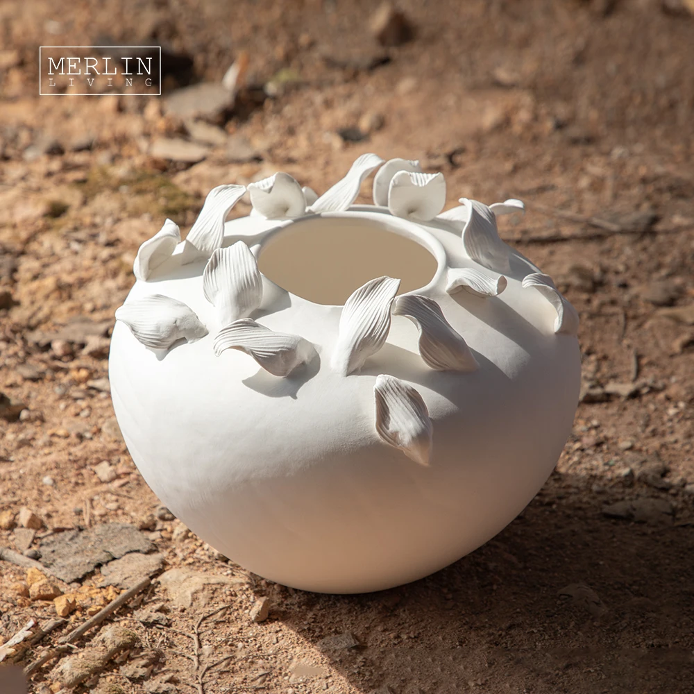 Merlin Living handmade ceramic vase for home decor Oval shape fallen leaf vase Chaozhou Ceramic Factory Manufacturing