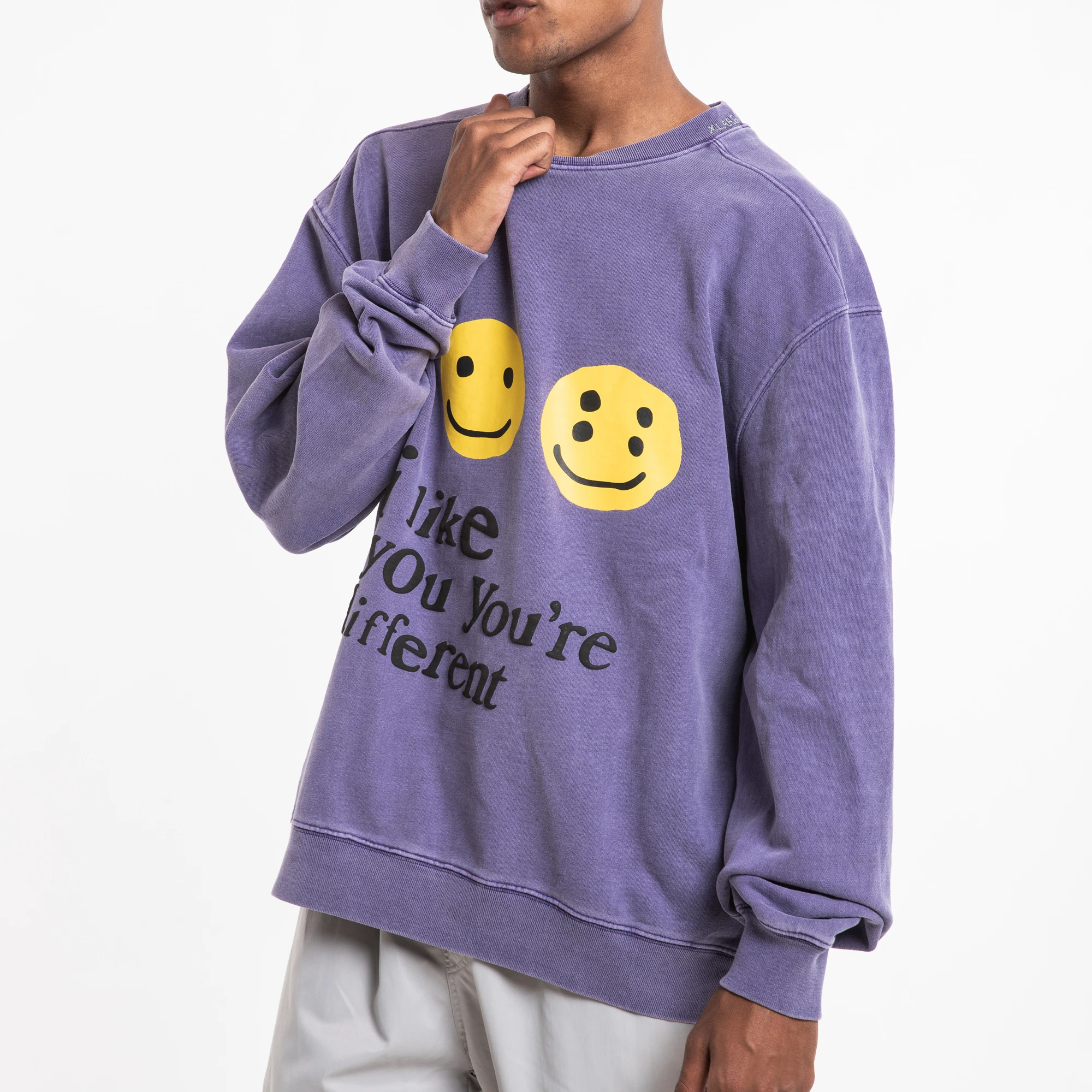 
High Quality Acid Washed Vintage Fade Looks Cotton Sweatshirt Custom Print Smile Face Custom Men Sweatshirts 